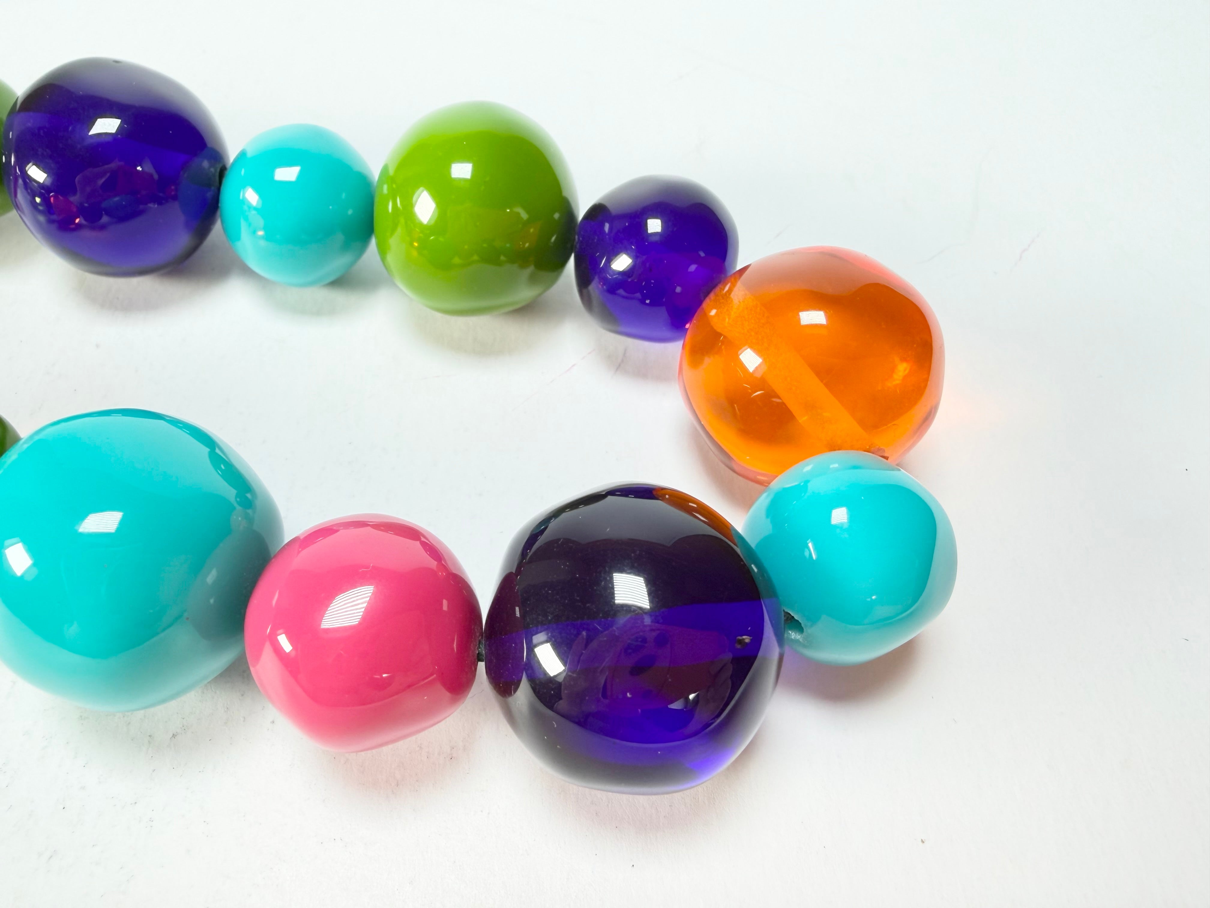 Jackie Brazil "Large Spheres" Transparent Summer Mix Short Abstract Necklace 50cm ( N2692 )