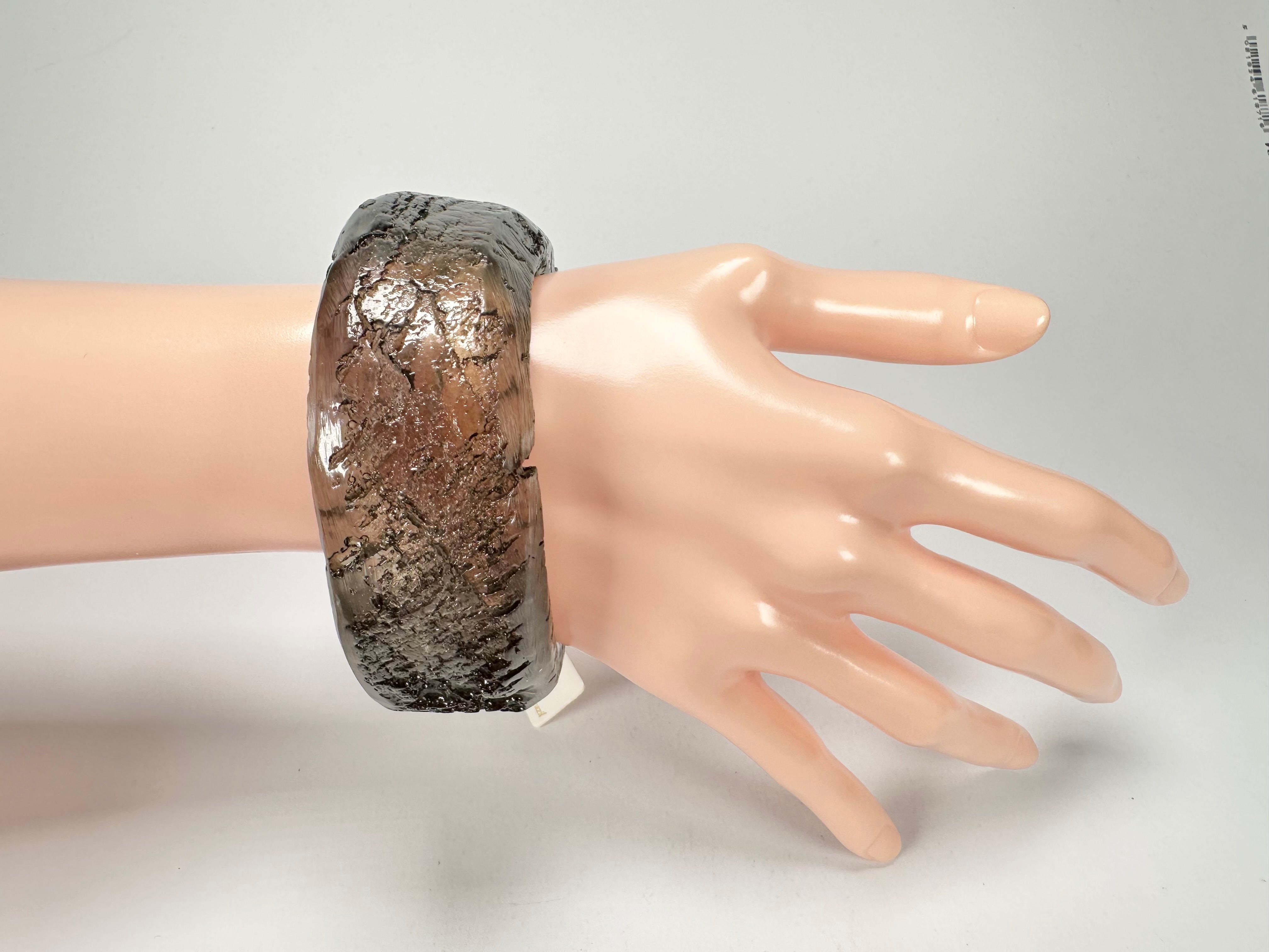 Jackie Brazil "Smoked Crystal" Charcoal Donut Solid Round Medium Bangle ( B2876 )