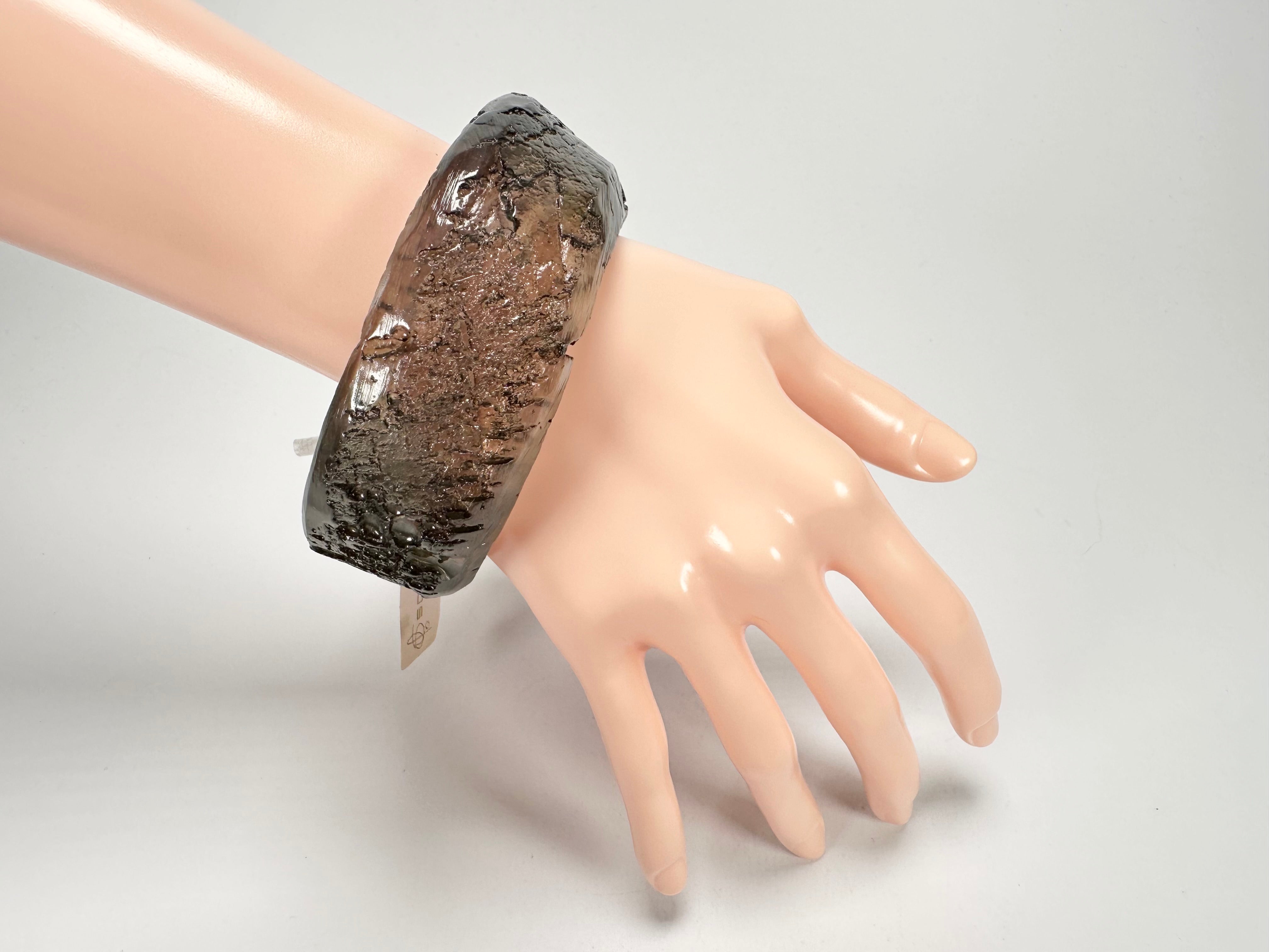 Jackie Brazil "Smoked Crystal" Charcoal Donut Solid Round Medium Bangle ( B2876 )