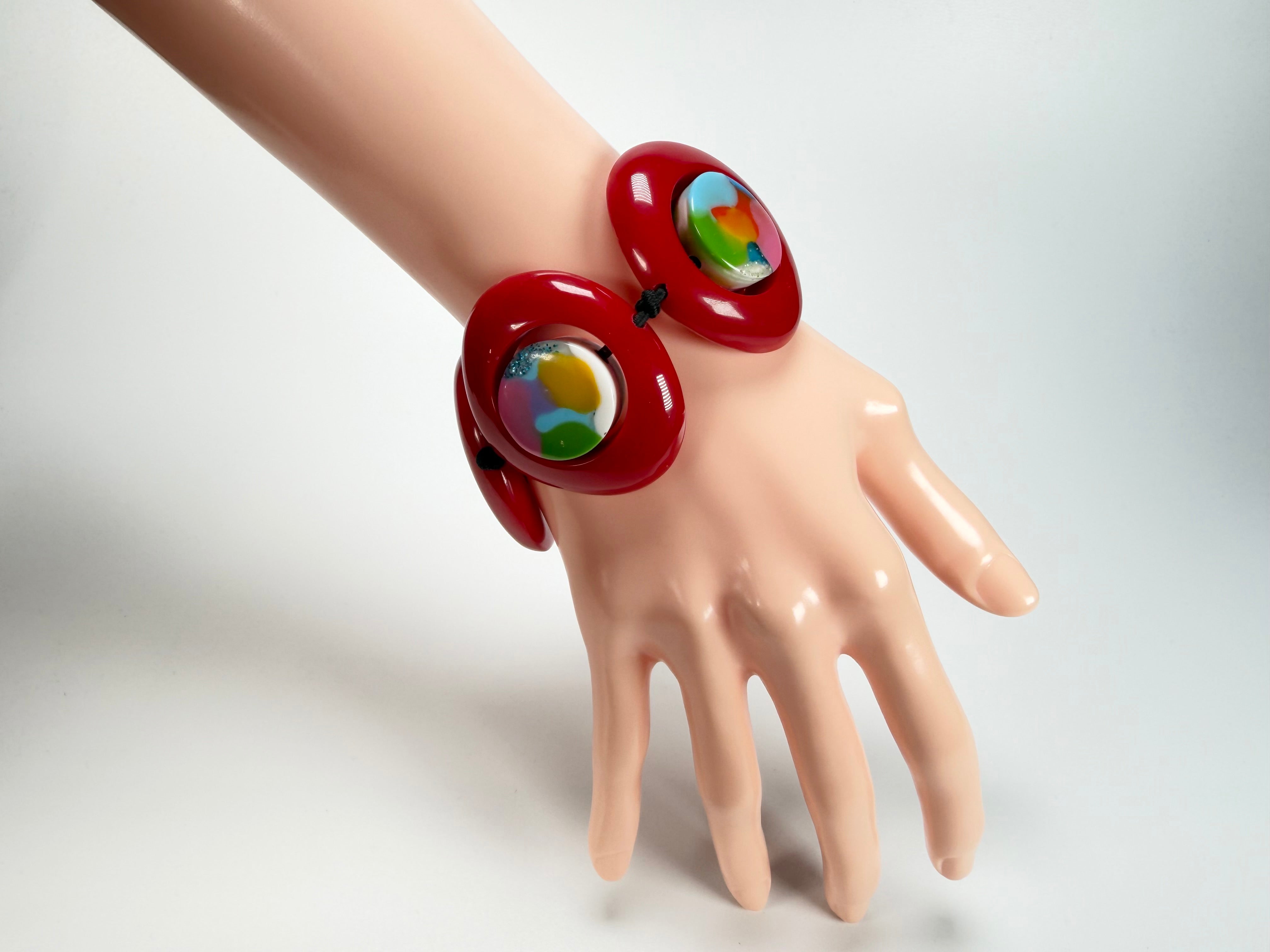 Jackie Brazil "Saturn" Red Gloss Kandinsky Disc & Cylinder Elastic Bracelet ( B0060 )