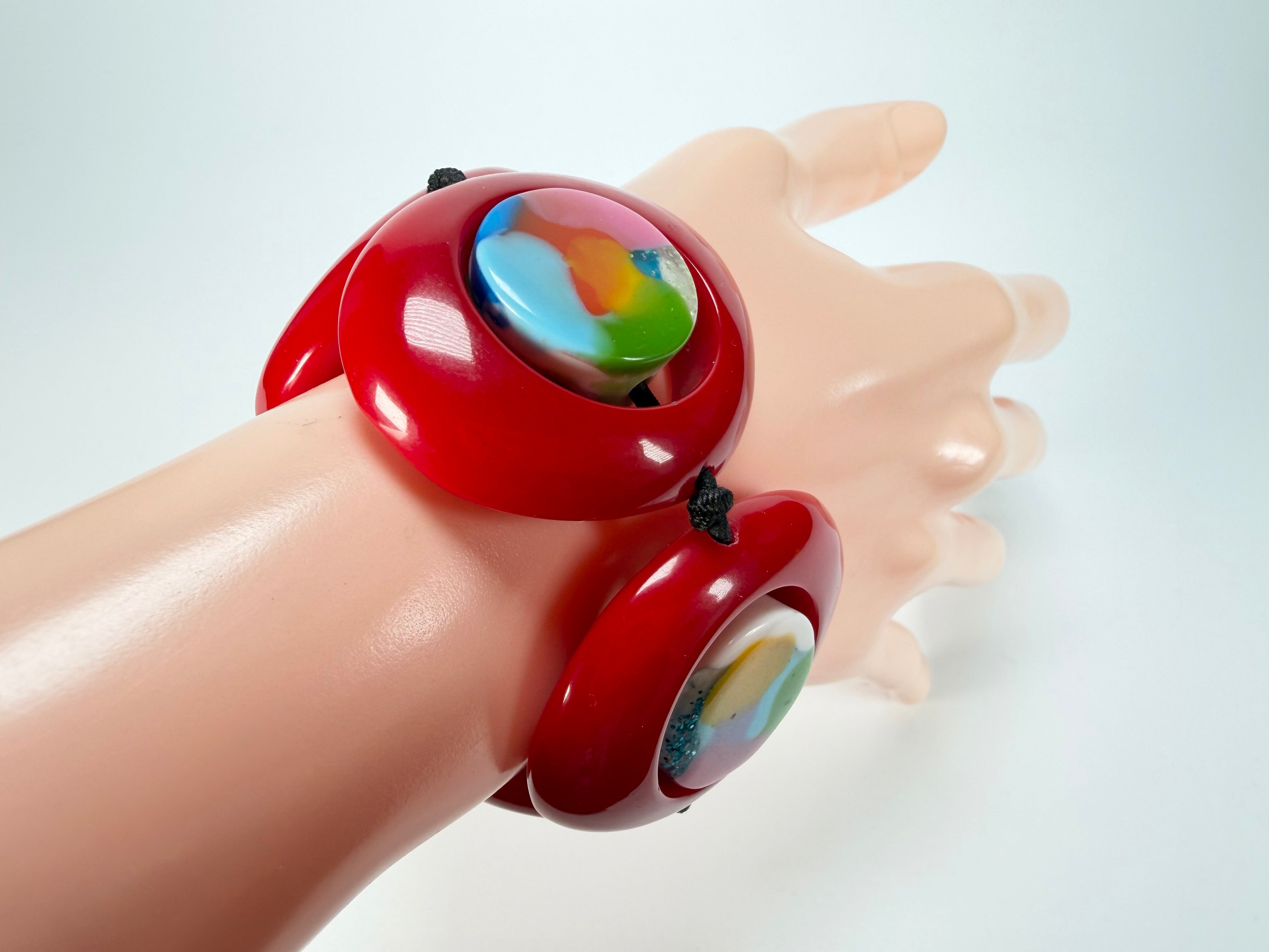 Jackie Brazil "Saturn" Red Gloss Kandinsky Disc & Cylinder Elastic Bracelet ( B0060 )