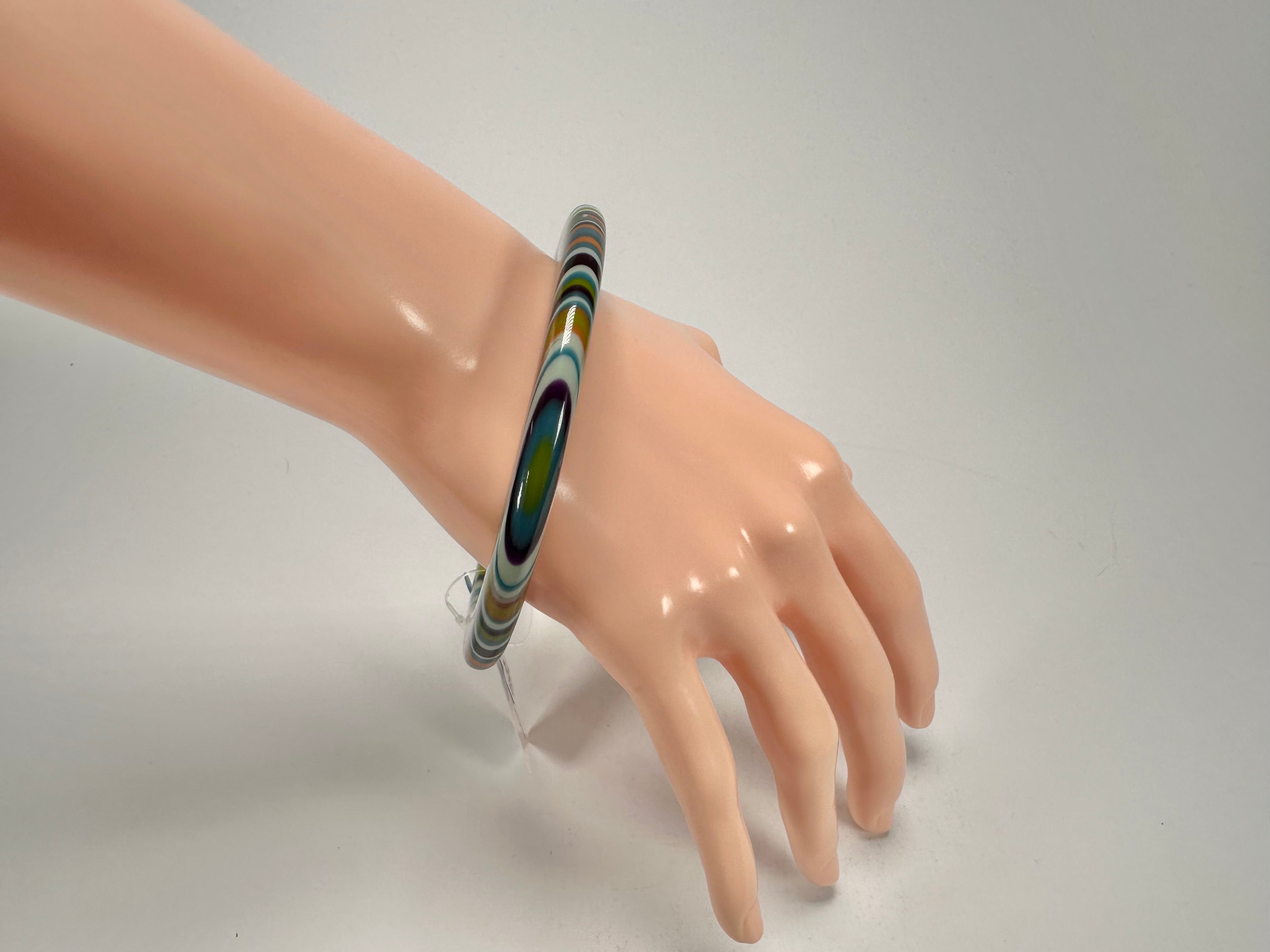 Jackie Brazil "Olympic Circles" Liquorice Allsorts Winter Colour 0.5cm Resin Bangle ( B2336 )