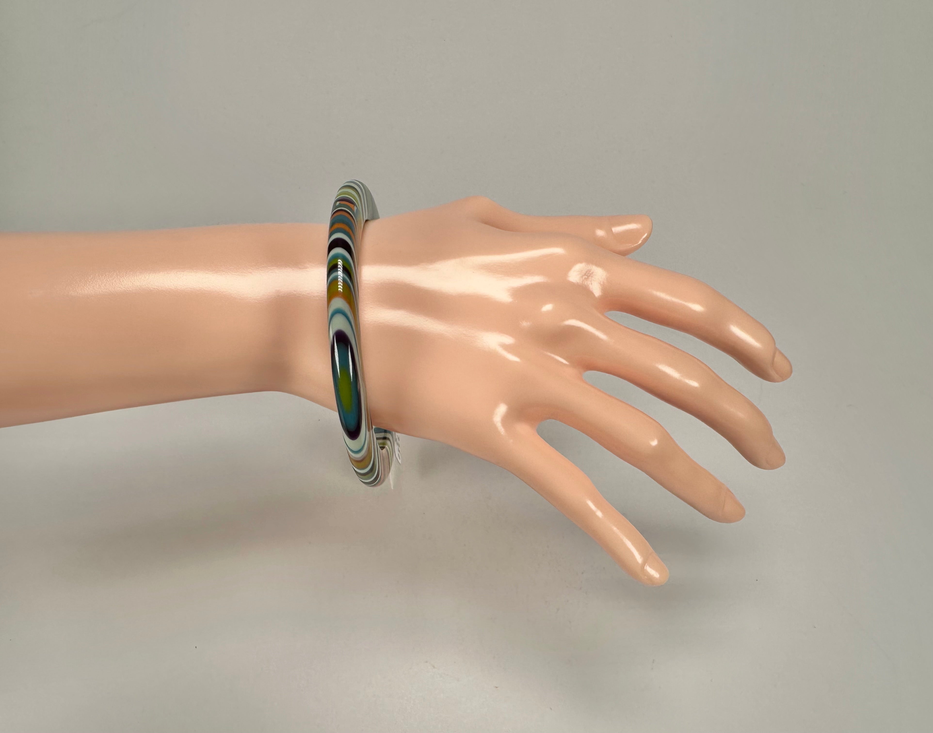 Jackie Brazil "Olympic Circles" Liquorice Allsorts Winter Colour 0.5cm Resin Bangle ( B2336 )