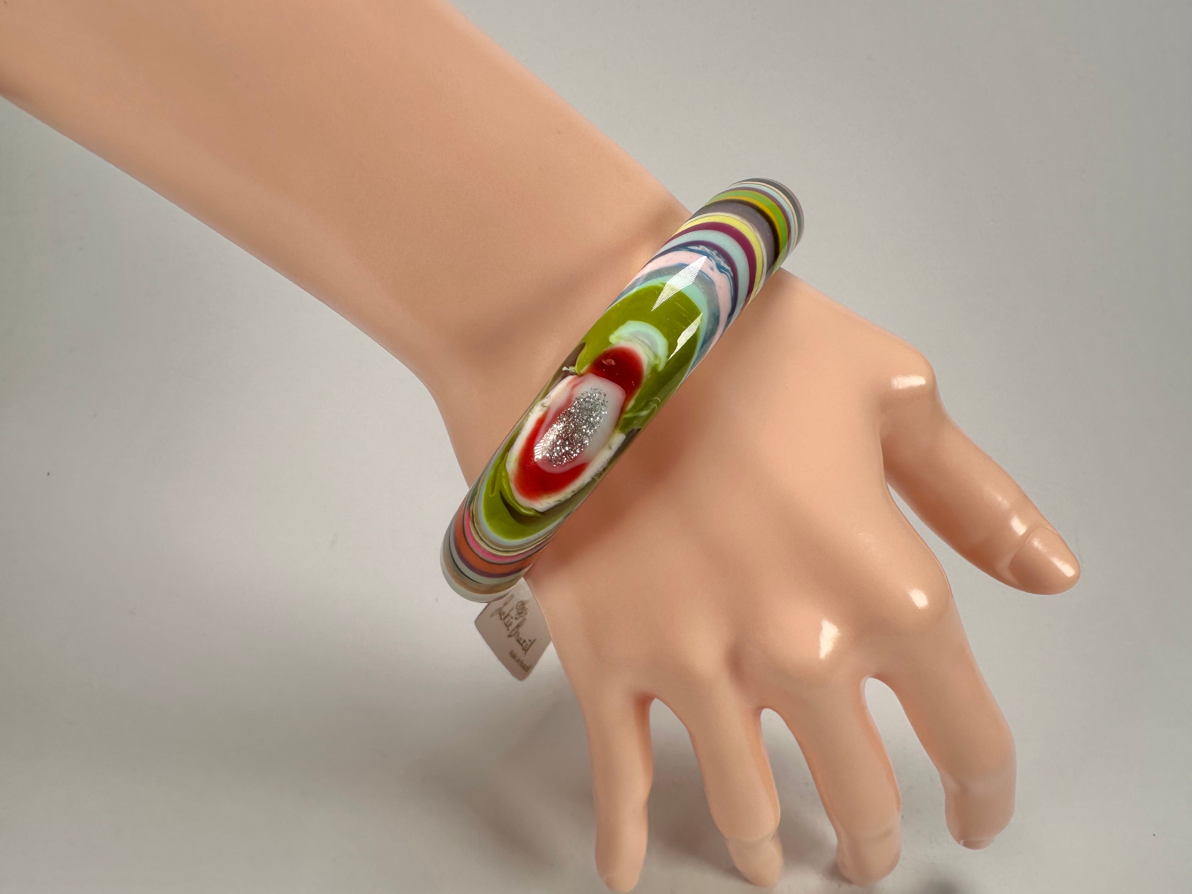 Jackie Brazil "Thin Cat Eye" Liquorice Allsorts with Cat Eye Mix Colours 1.3cm Resin Bangle ( B1151 )