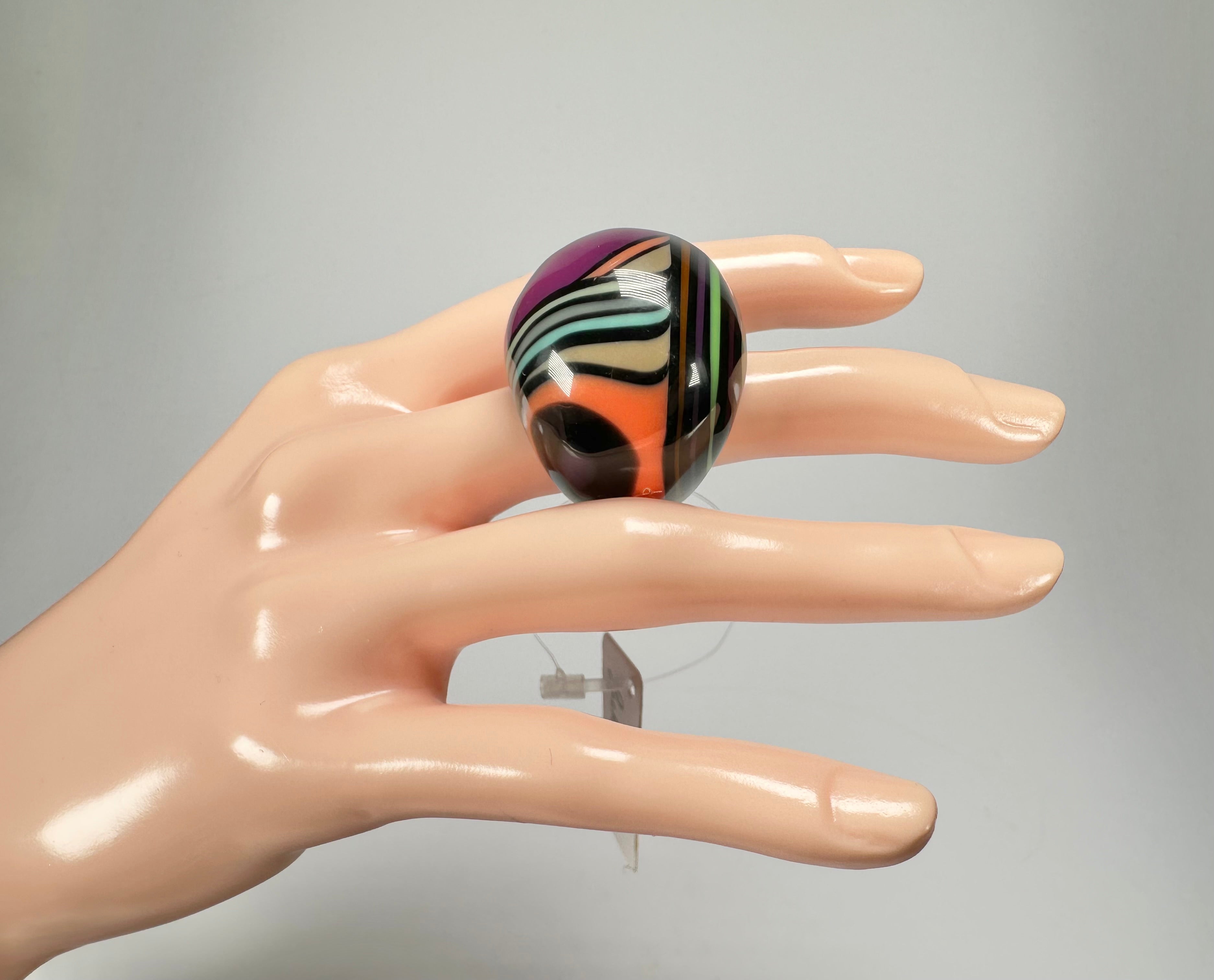 Jackie Brazil "Berlin" Swirls Purple Large Round Resin Ring ( R3195 ) Size UK P / USA 7.5