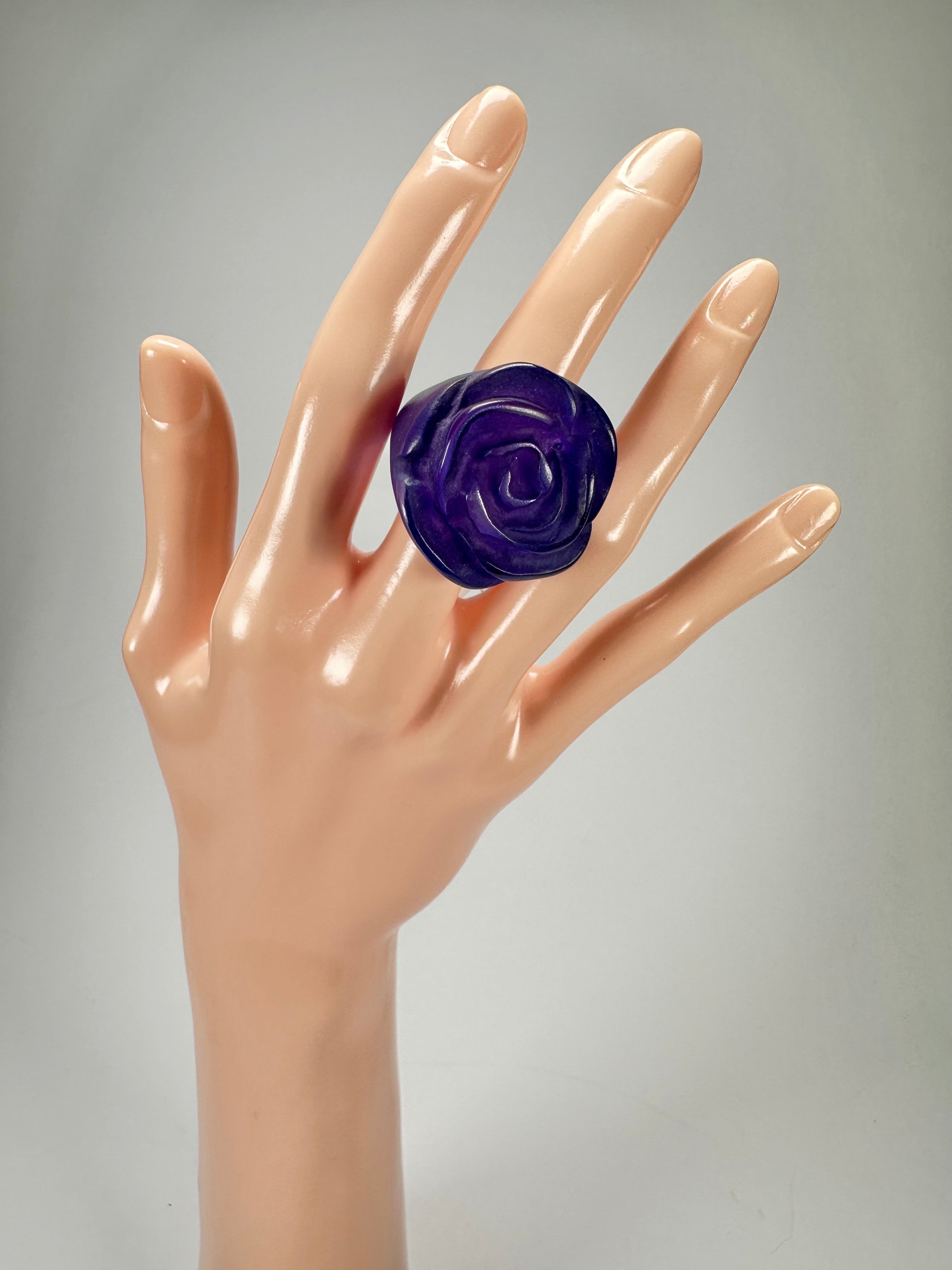 Jackie Brazil "Rose" Purple Resin Rose Ring ( R0585 ) Size UK M / US 6.5