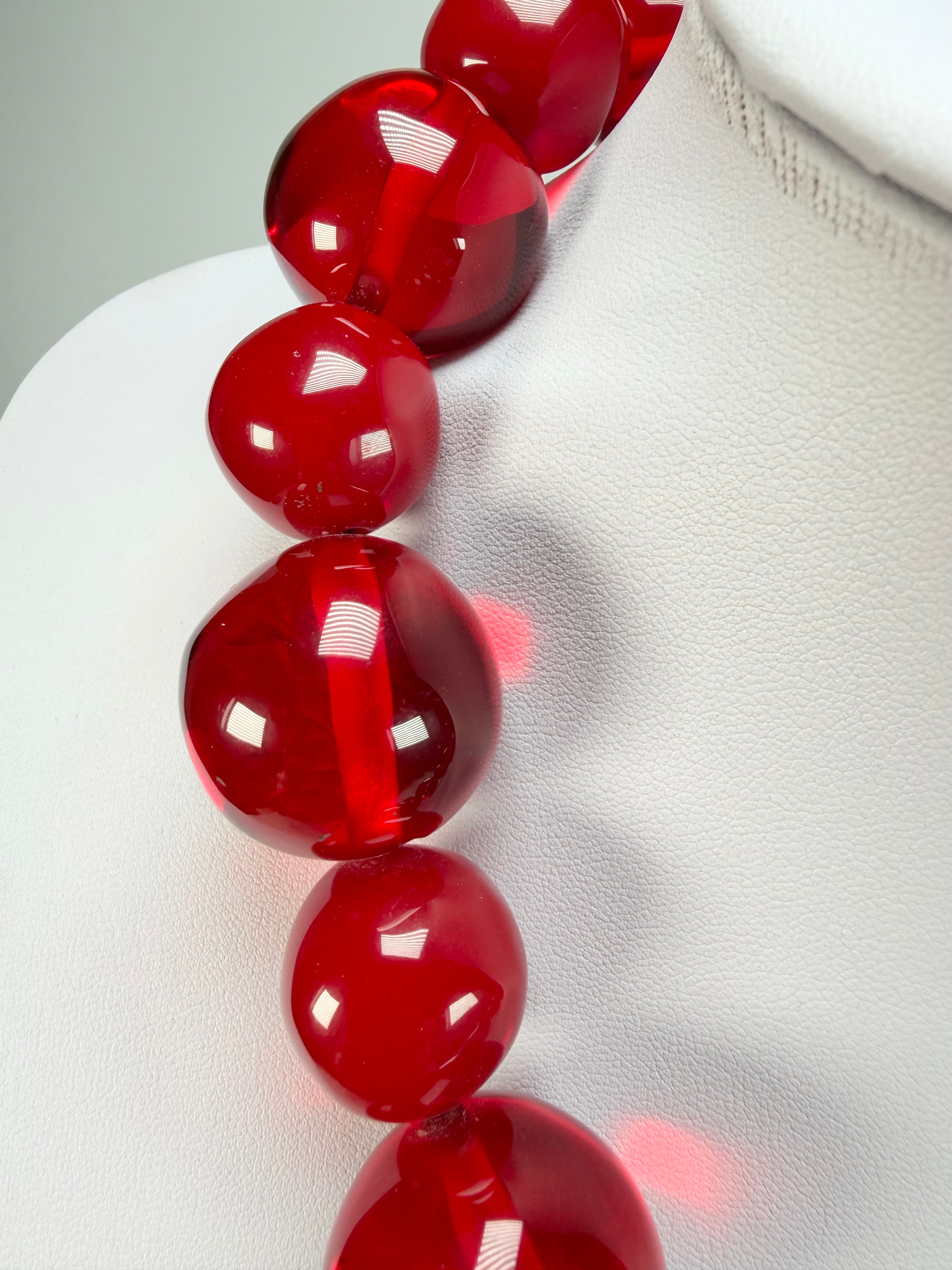 Jackie Brazil "Large Spheres" Red Mix Short Abstract Necklace 50cm ( N2692 )