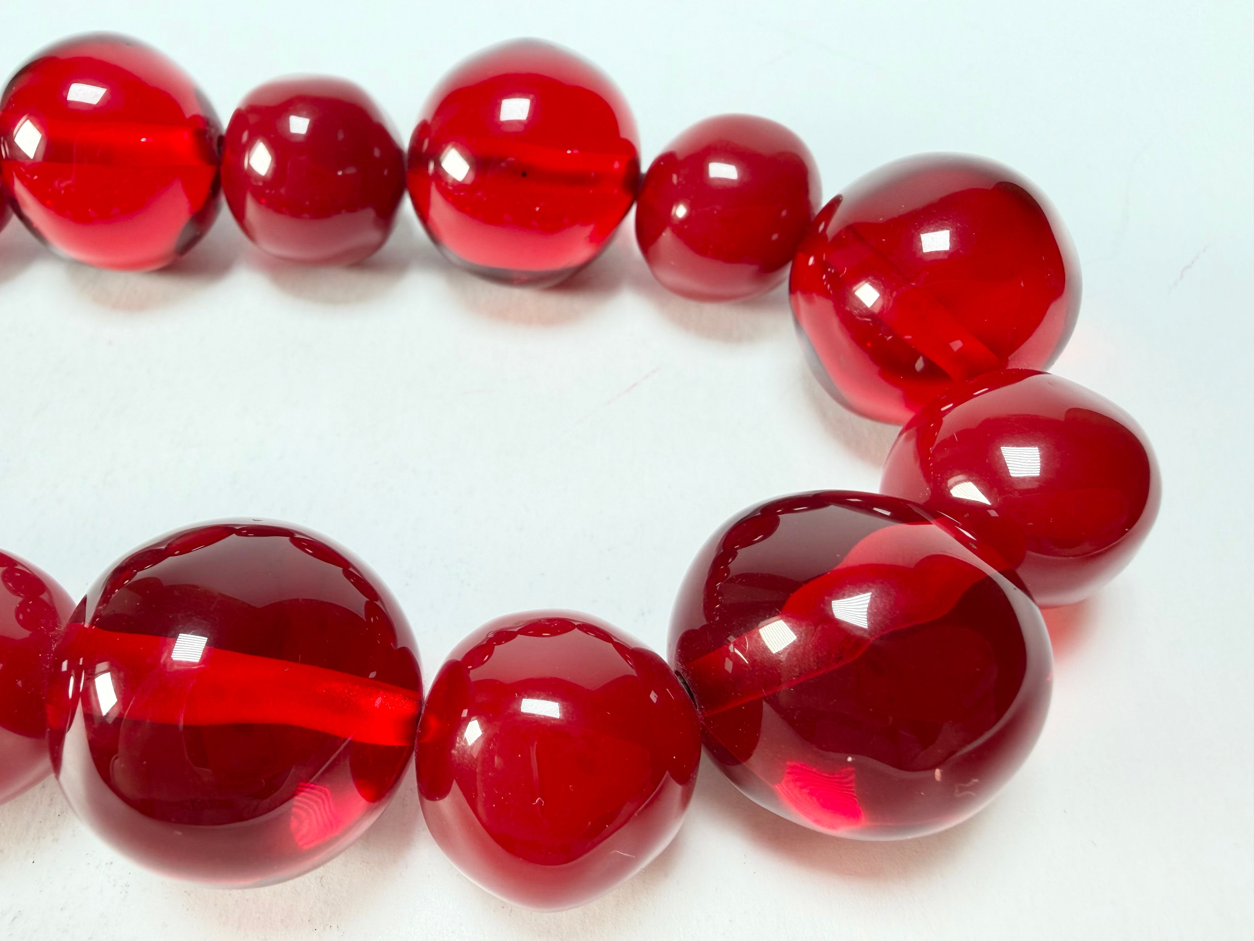 Jackie Brazil "Large Spheres" Red Mix Short Abstract Necklace 50cm ( N2692 )