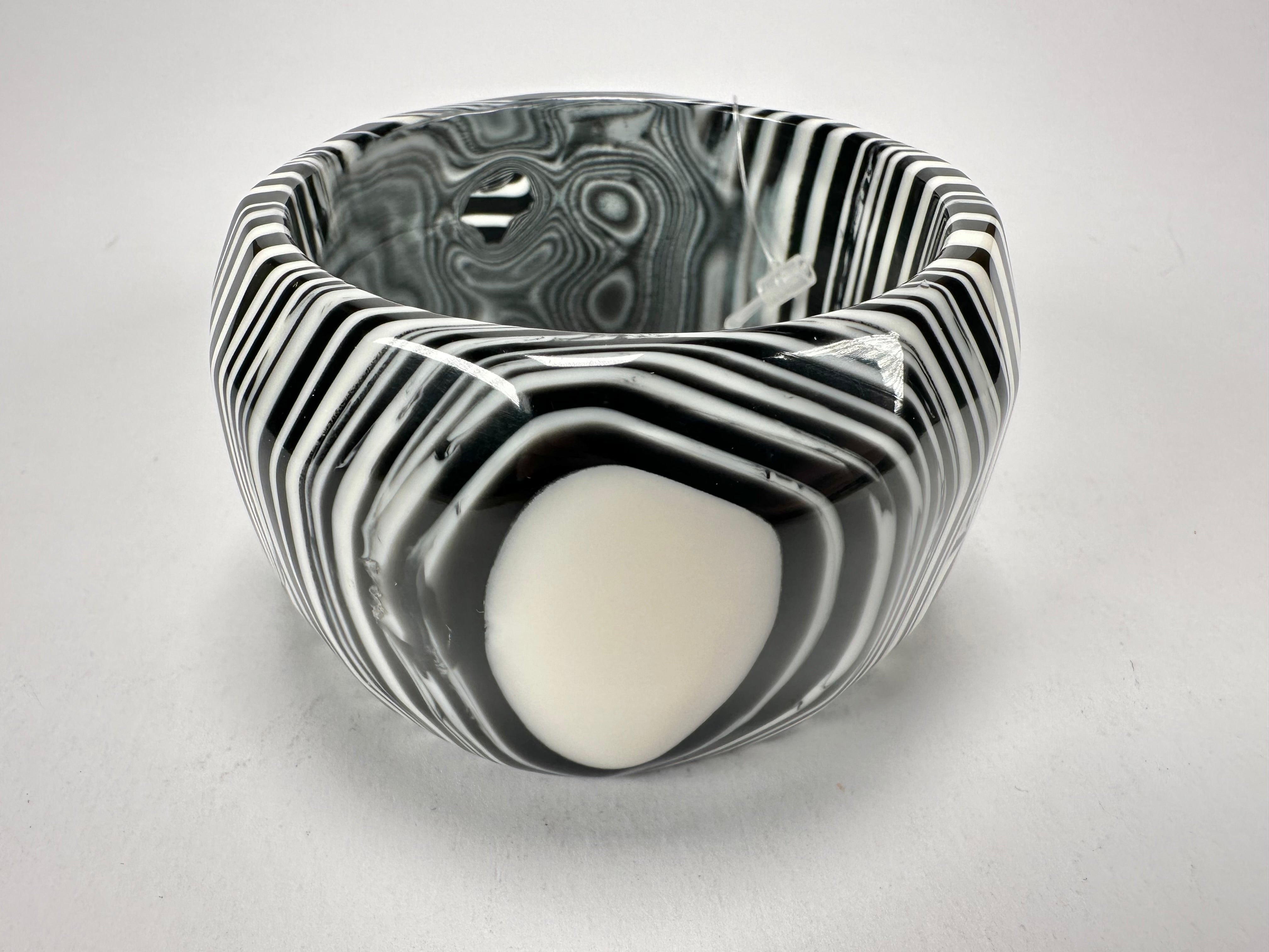 Jackie Brazil "Cat Eye" Liquorice Allsorts Black & White Striped 5cm Resin Bangle ( B2195 )
