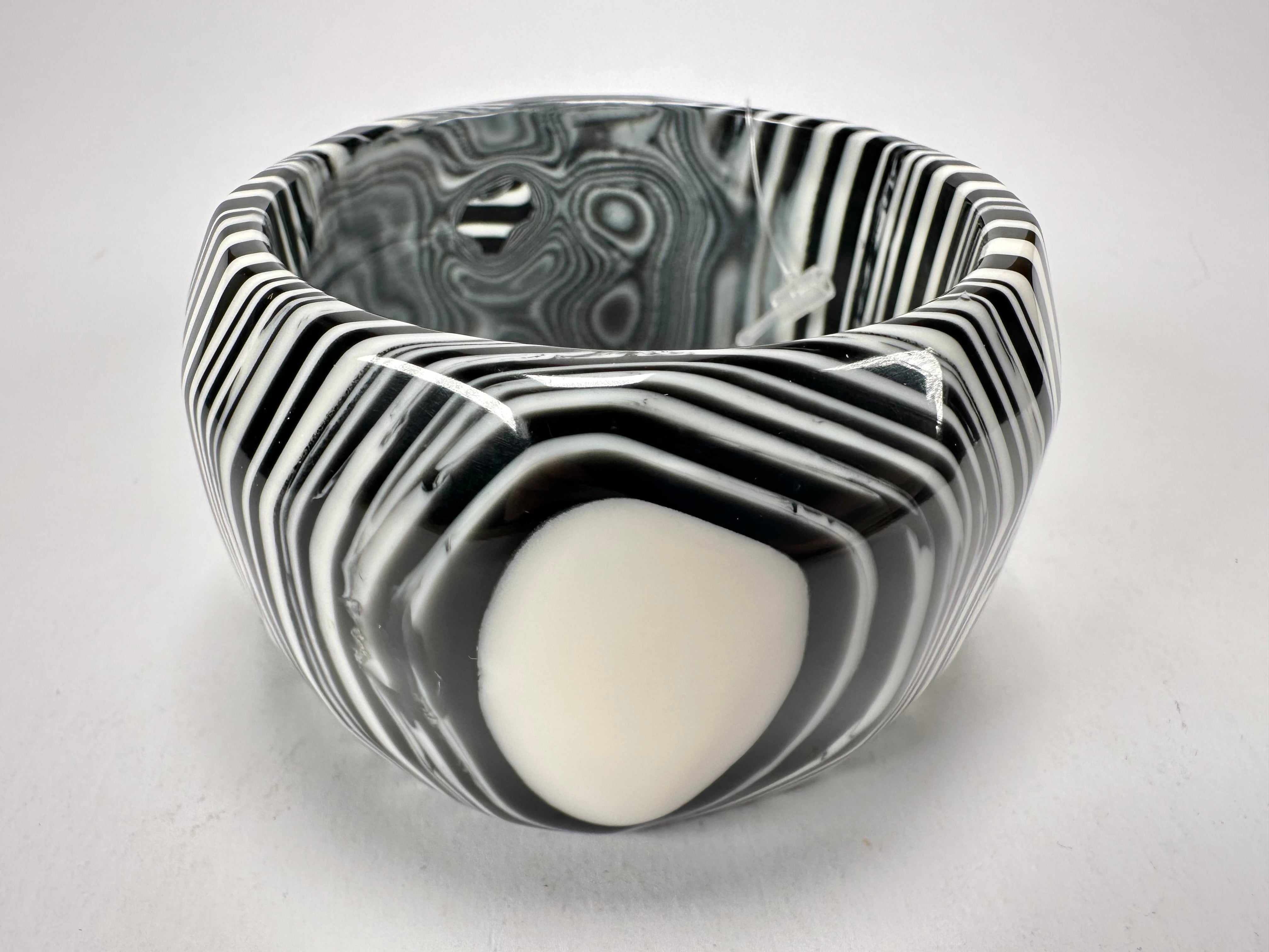 Jackie Brazil "Cat Eye" Liquorice Allsorts Black & White Striped 5cm Resin Bangle ( B2195 )