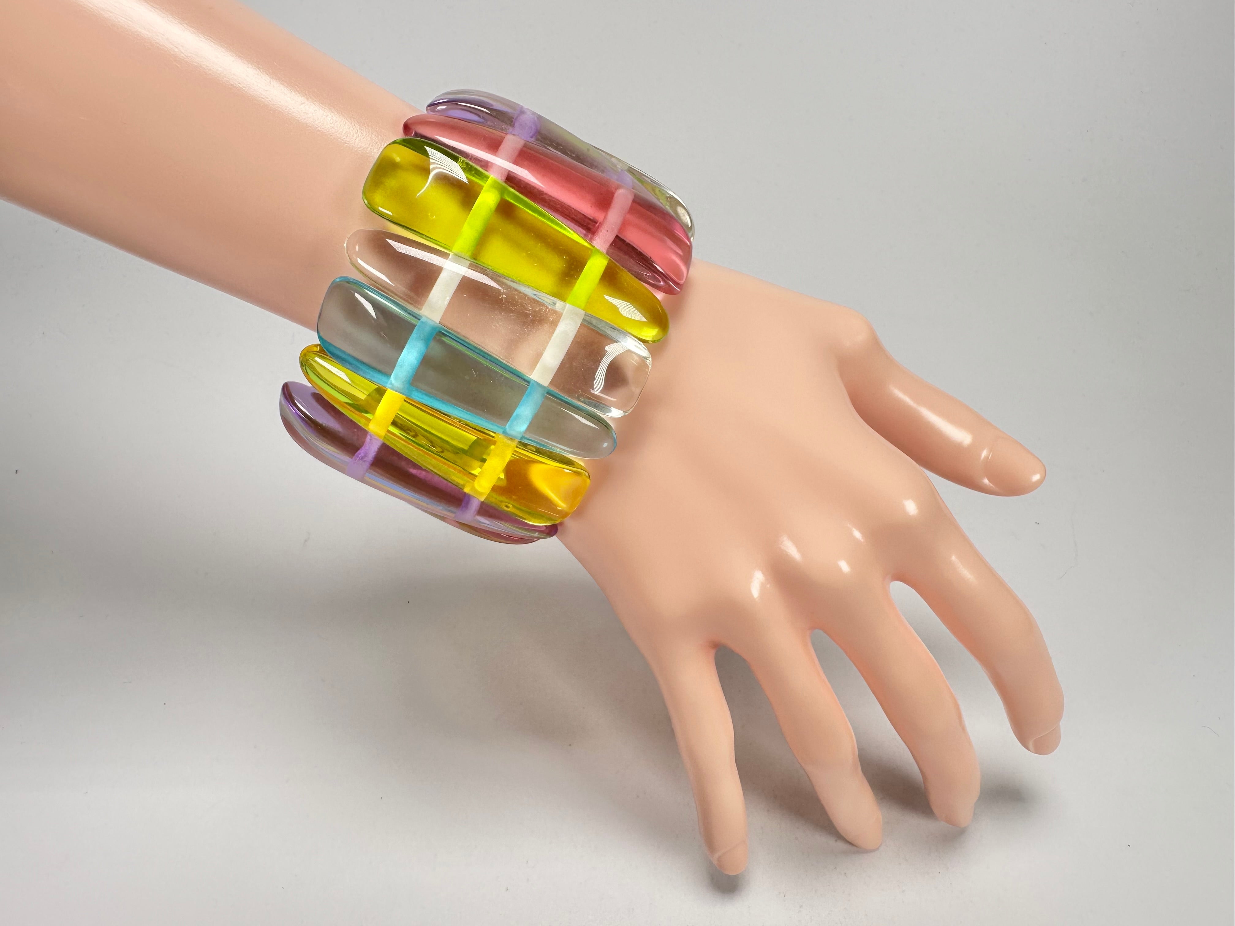 Jackie Brazil "Tulip" Transparent Paris Mix Elasticated Bracelet ( B0026 )