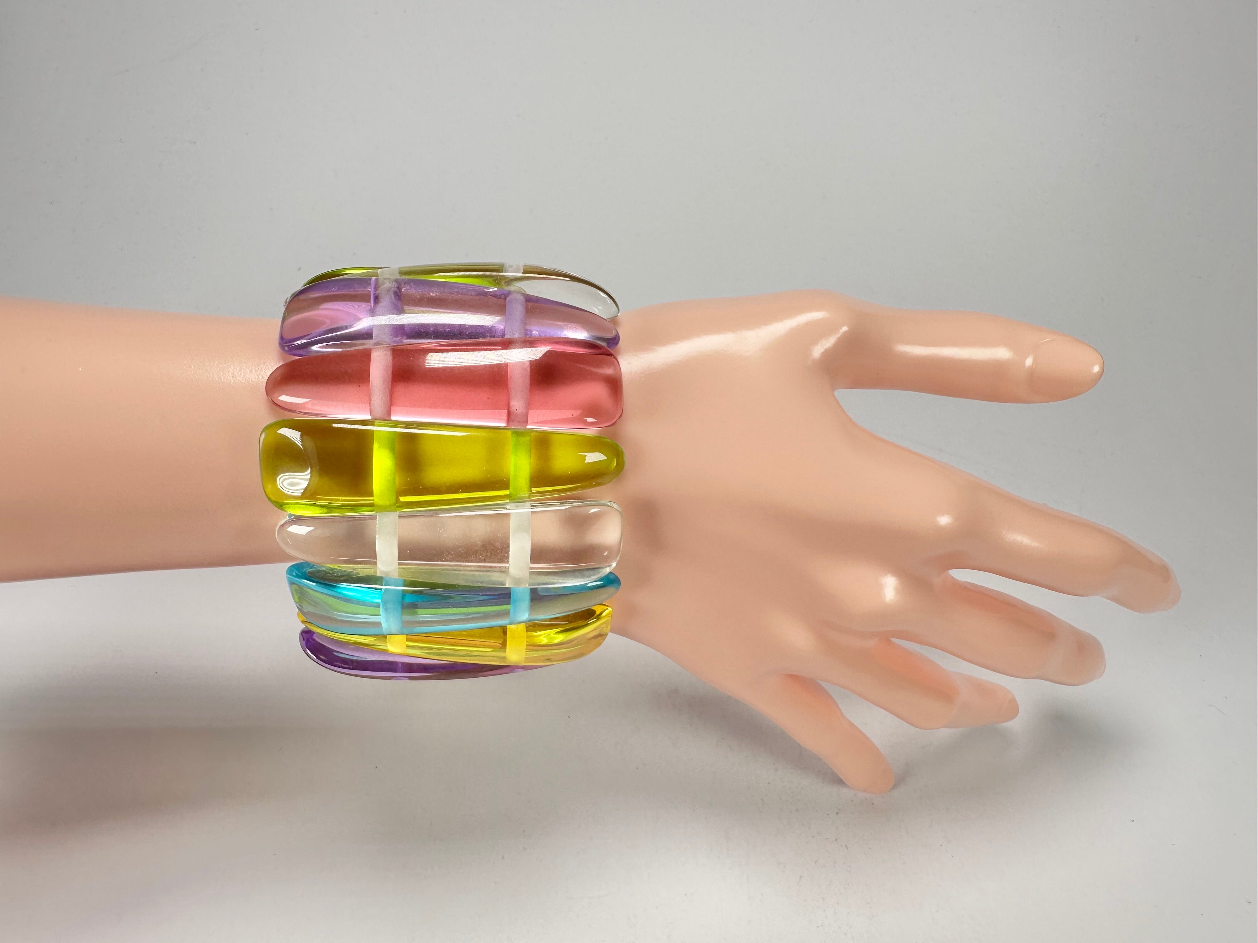 Jackie Brazil "Tulip" Transparent Paris Mix Elasticated Bracelet ( B0026 )