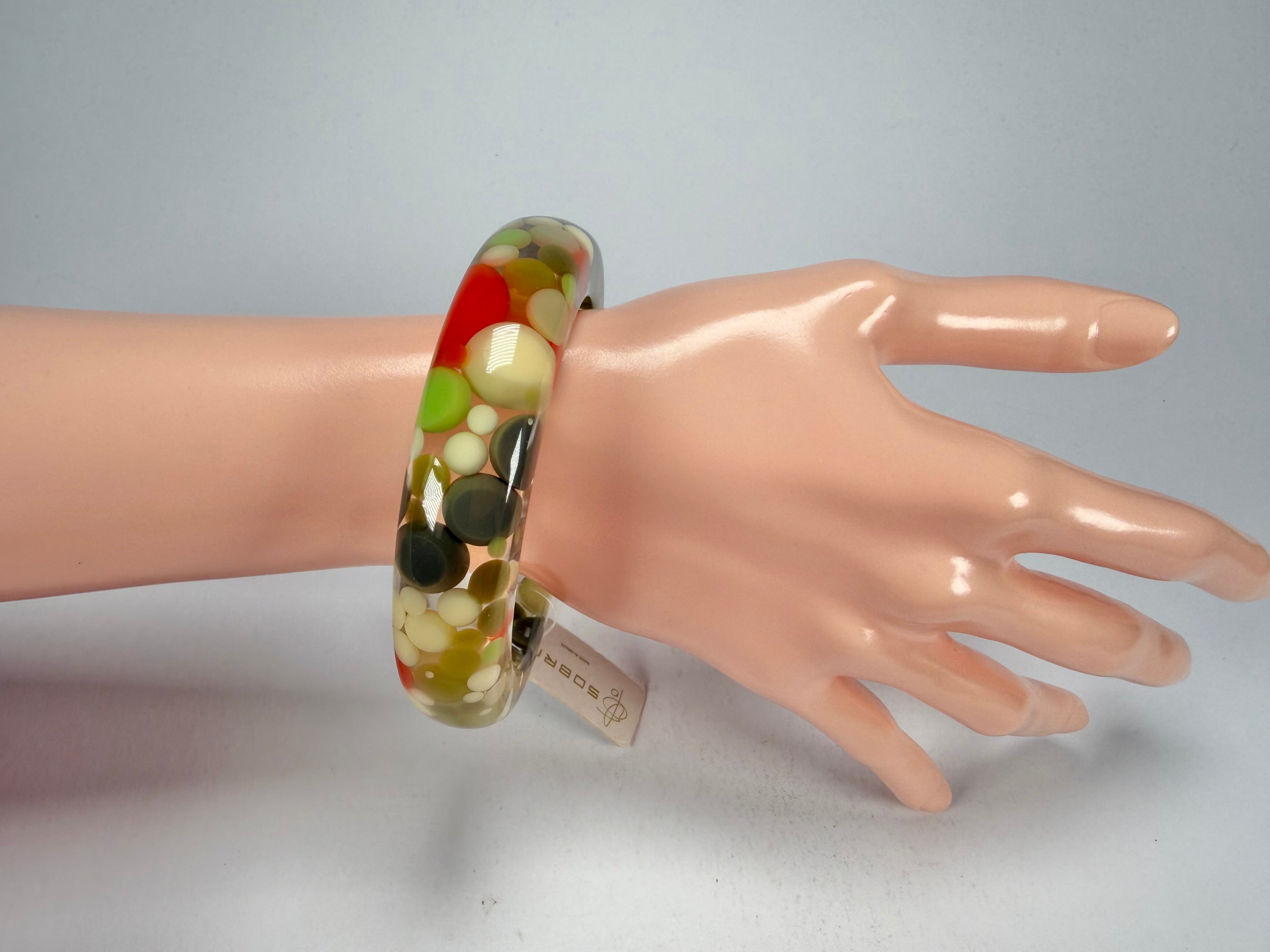 Jackie Brazil "Shinny Spotted" Green Mix Spots Solid Round Resin 1.7cm Bangle ( B1726 )