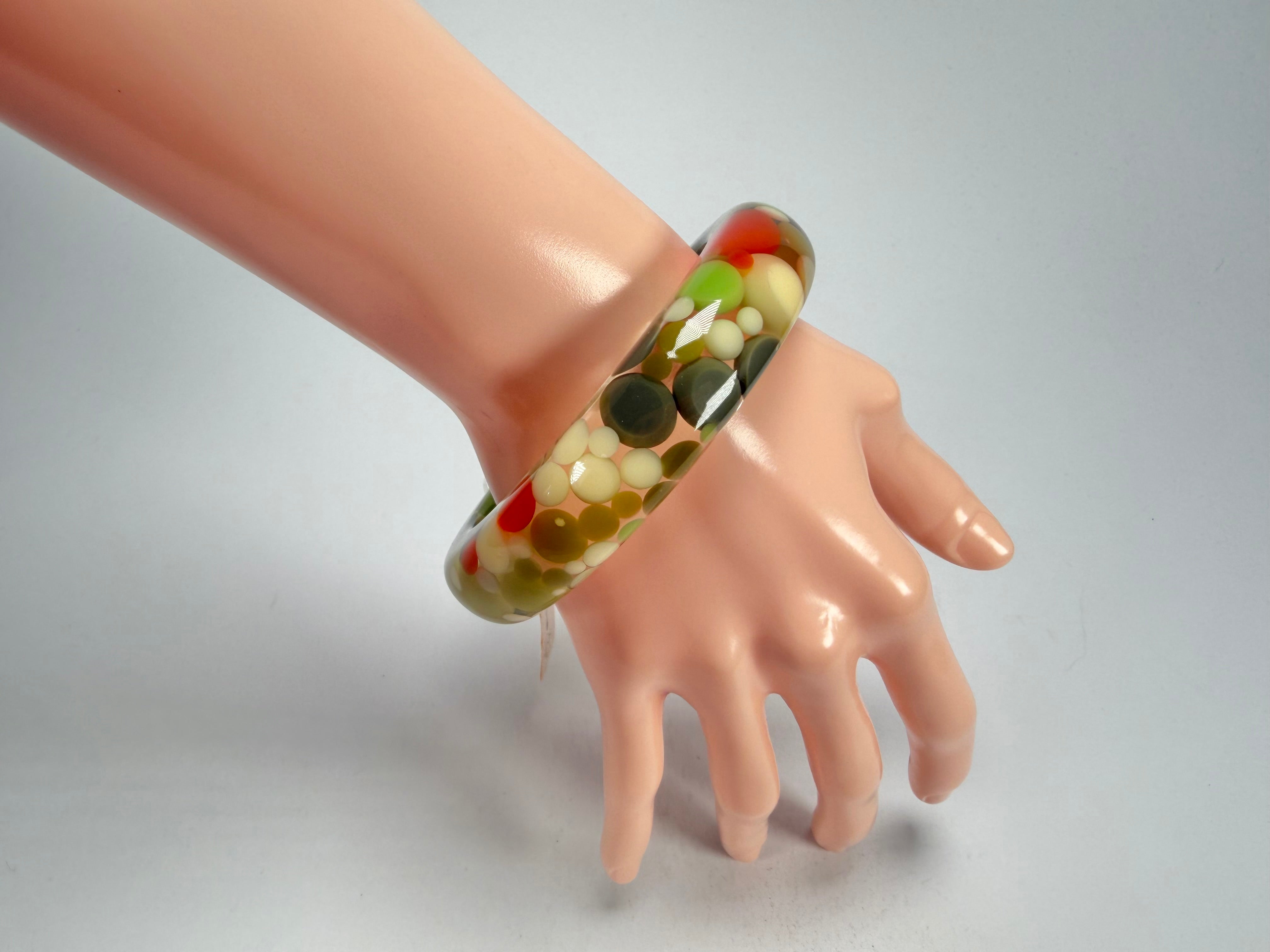 Jackie Brazil "Shinny Spotted" Green Mix Spots Solid Round Resin 1.7cm Bangle ( B1726 )