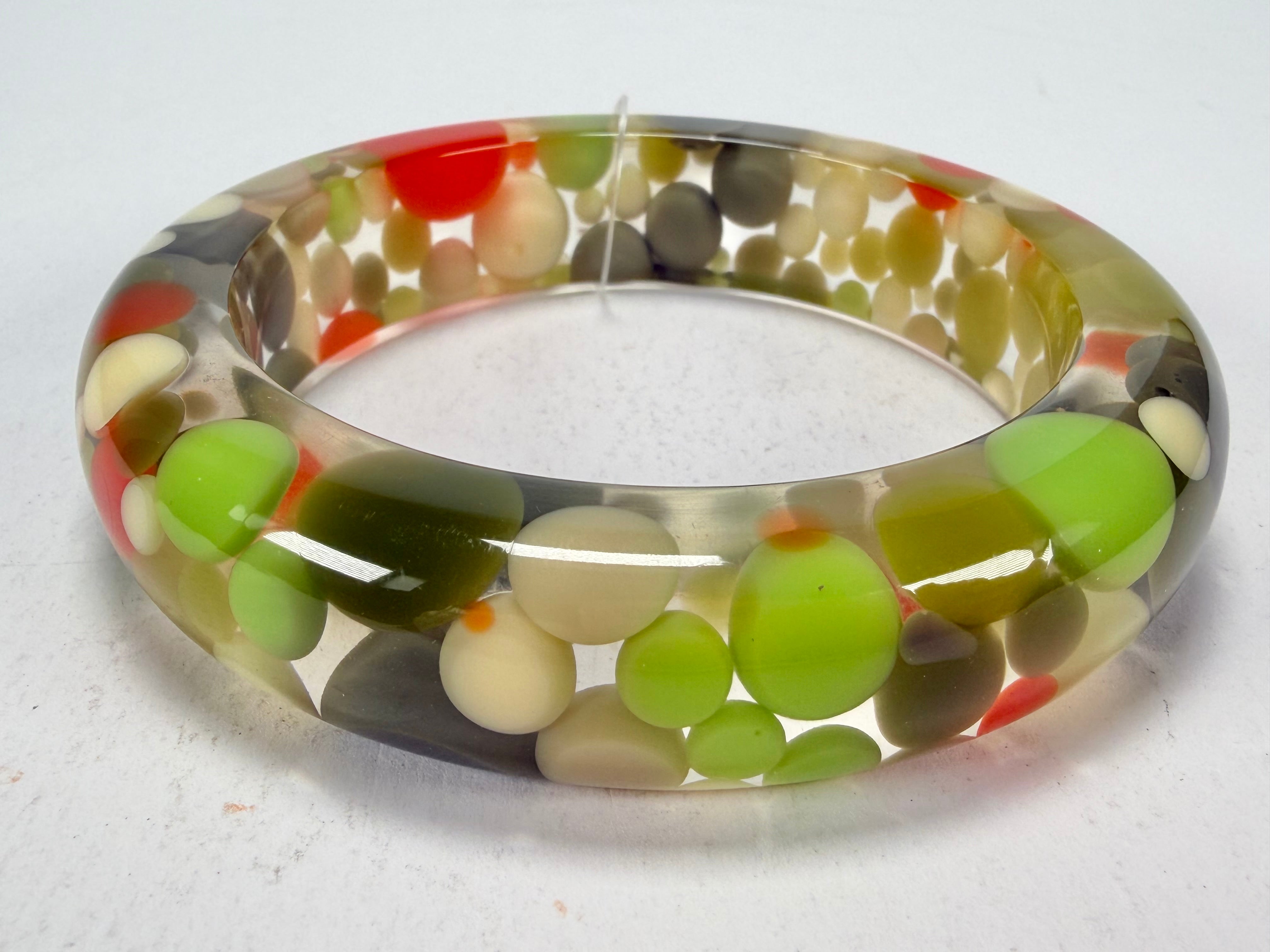 Jackie Brazil "Shinny Spotted" Green Mix Spots Solid Round Resin 1.7cm Bangle ( B1726 )