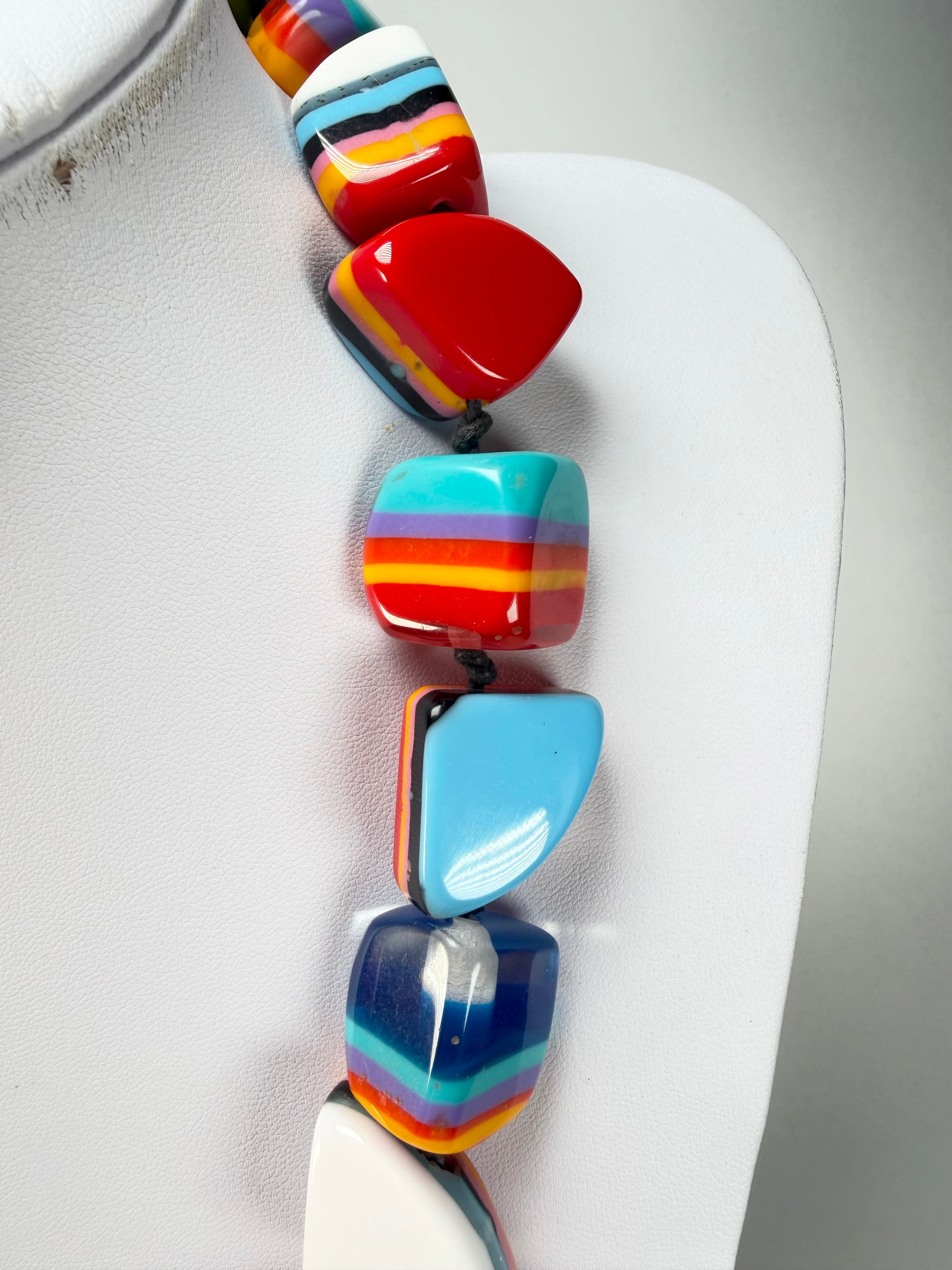 Jackie Brazil "Natural" Pop Art Large Stones 55cm Resin Necklace ( N0378 )