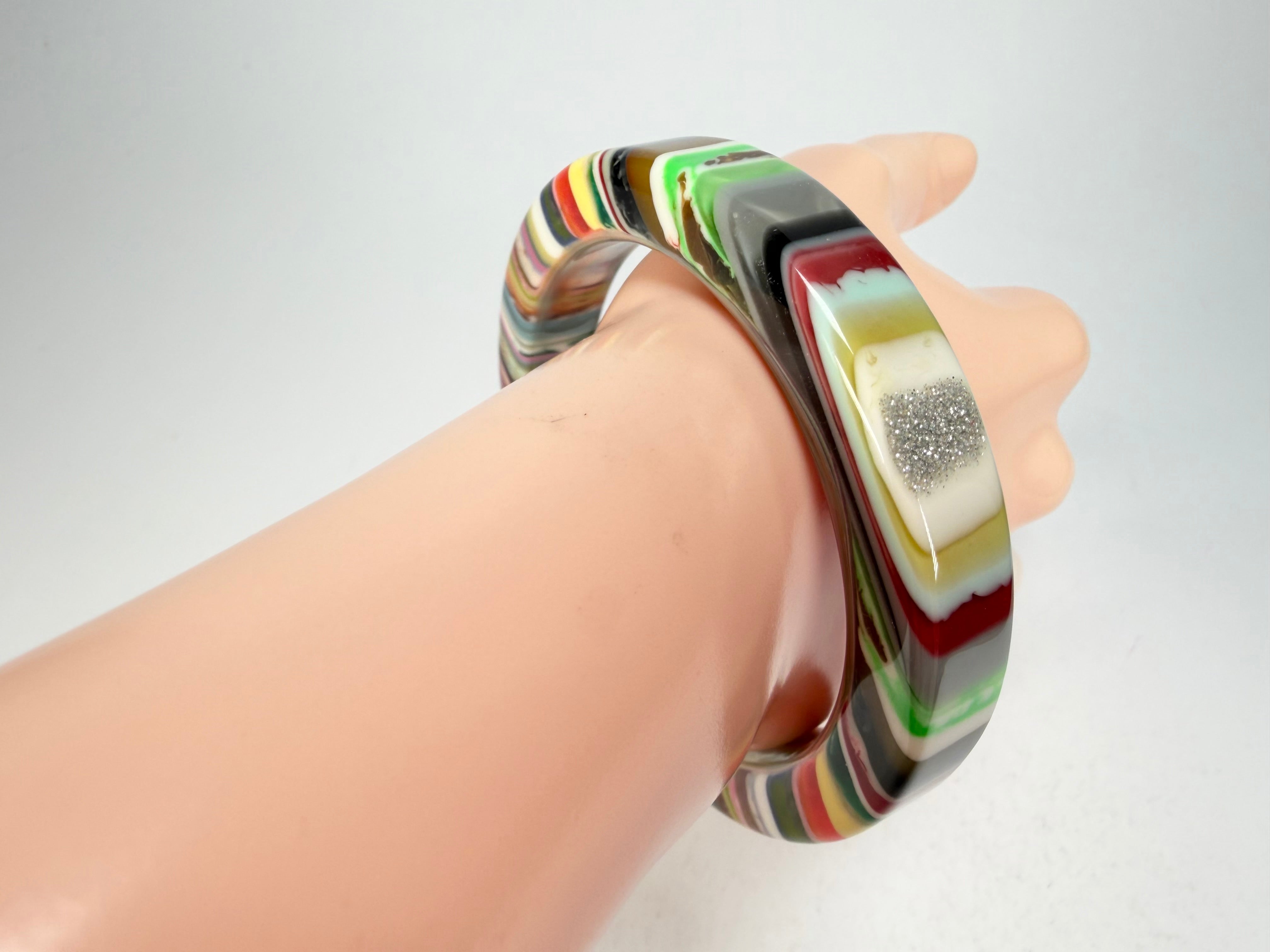 Jackie Brazil "Cat Eye" Liquorice Allsorts with Cat Eye Mix Colours 1.3cm Resin Bangle ( B1034 )