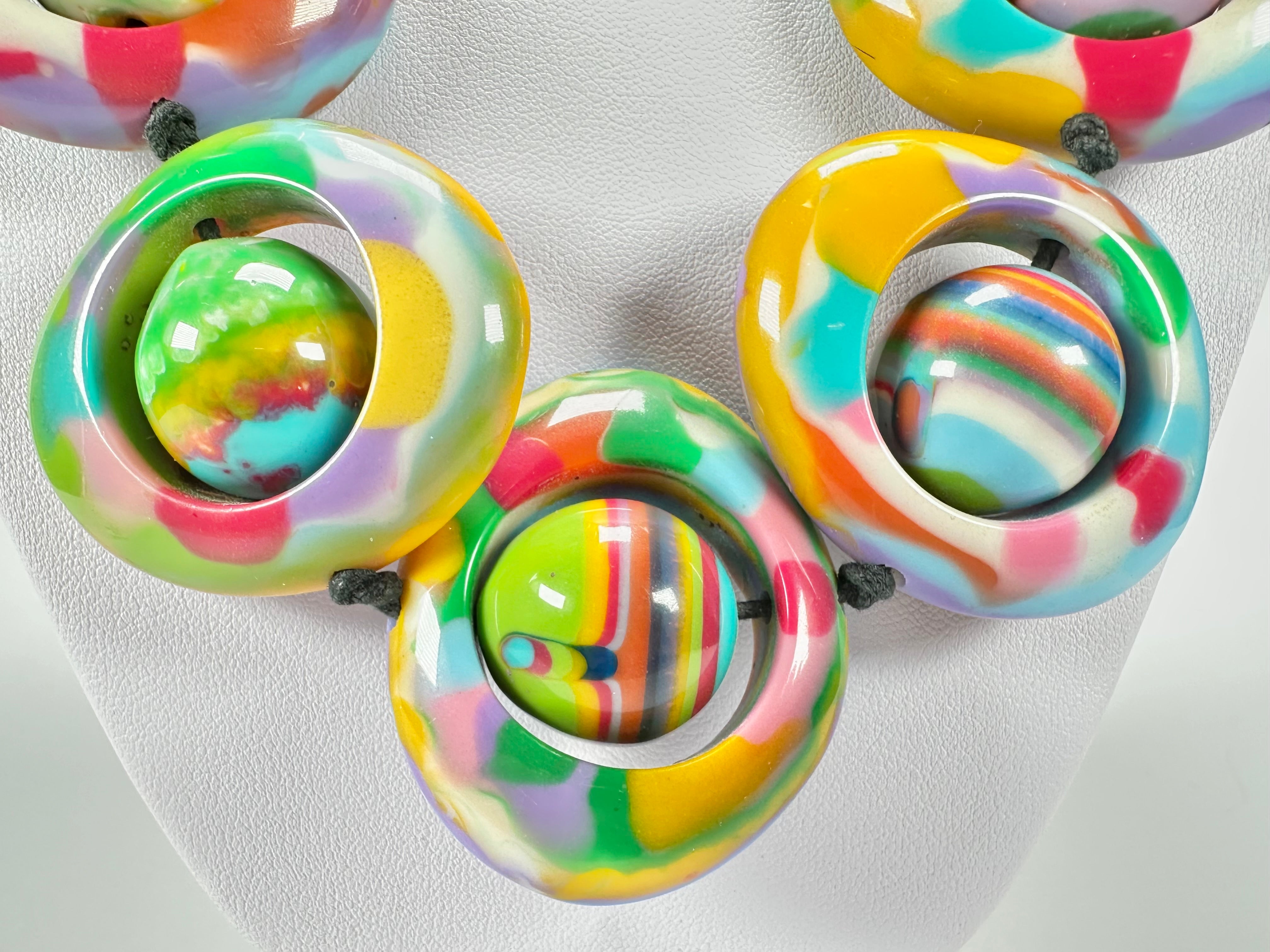 Jackie Brazil "Saturn" Kandinsky Disc & Ball On String Short 50cm Necklace ( N0051 )