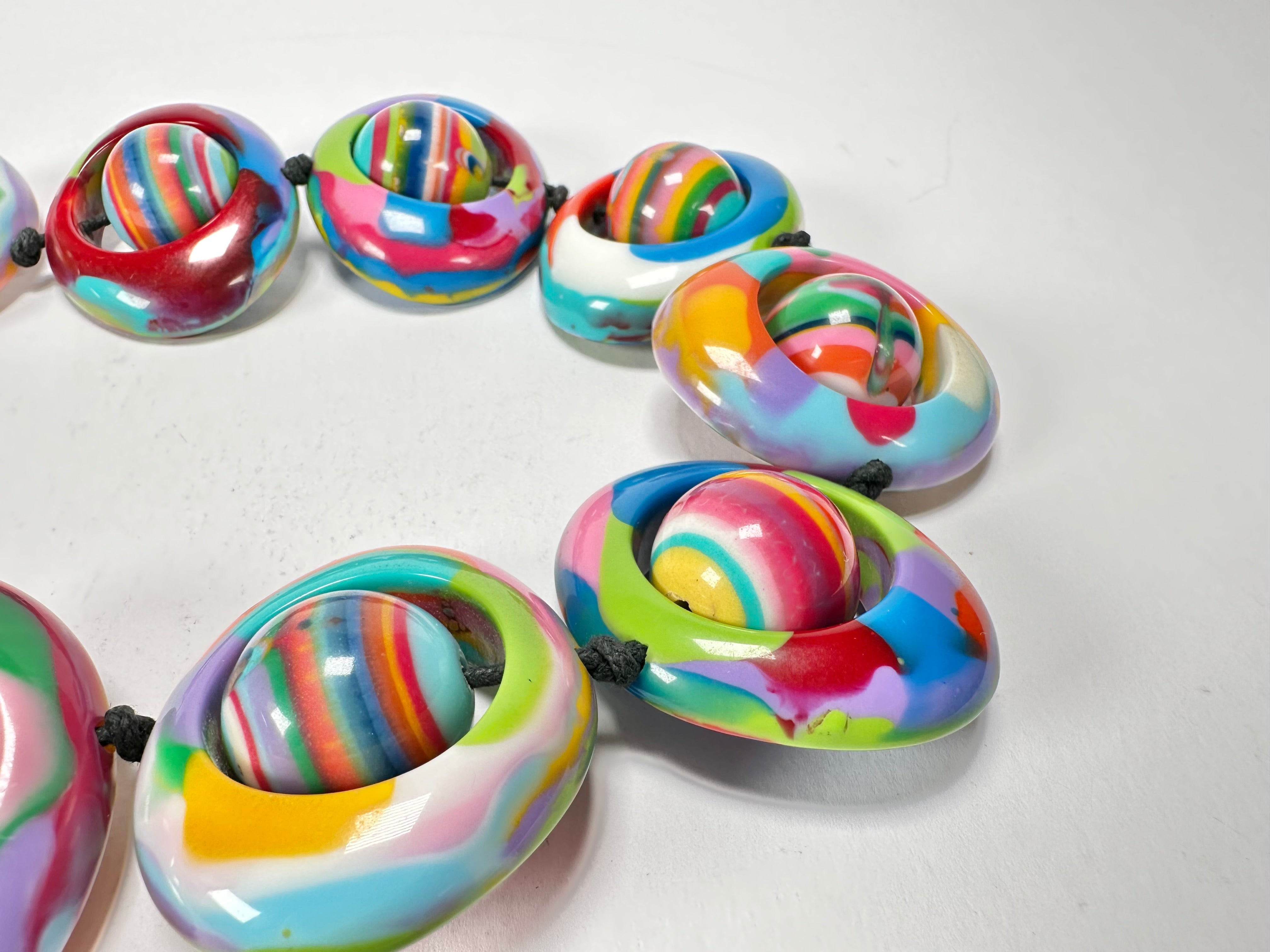 Jackie Brazil "Saturn" Kandinsky Disc & Ball On String Short 50cm Necklace ( N0051 )