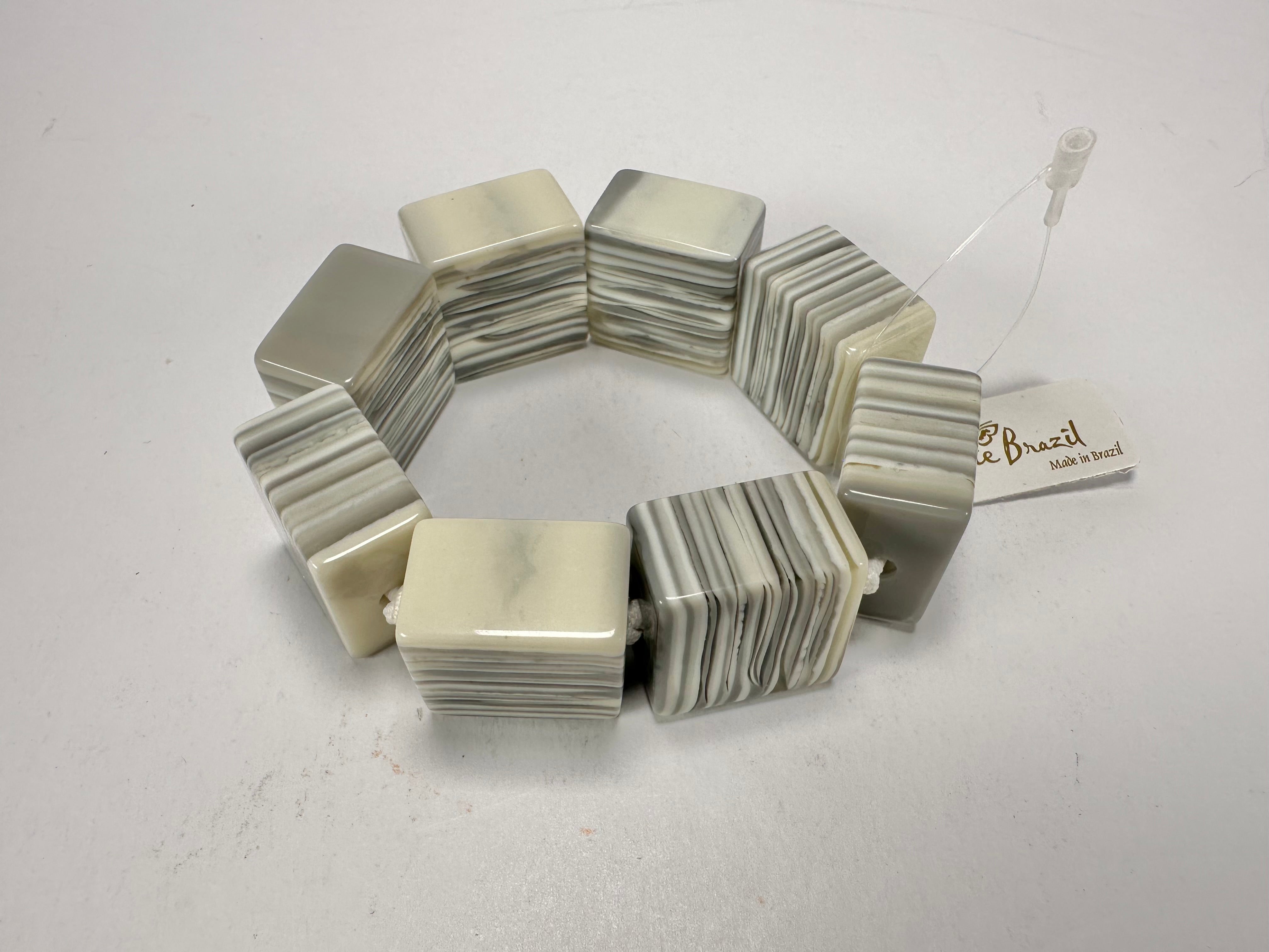 Jackie Brazil "Gala" Liquorice Half Rectangles On Elastic Cream Mix Bracelet ( B0778 )