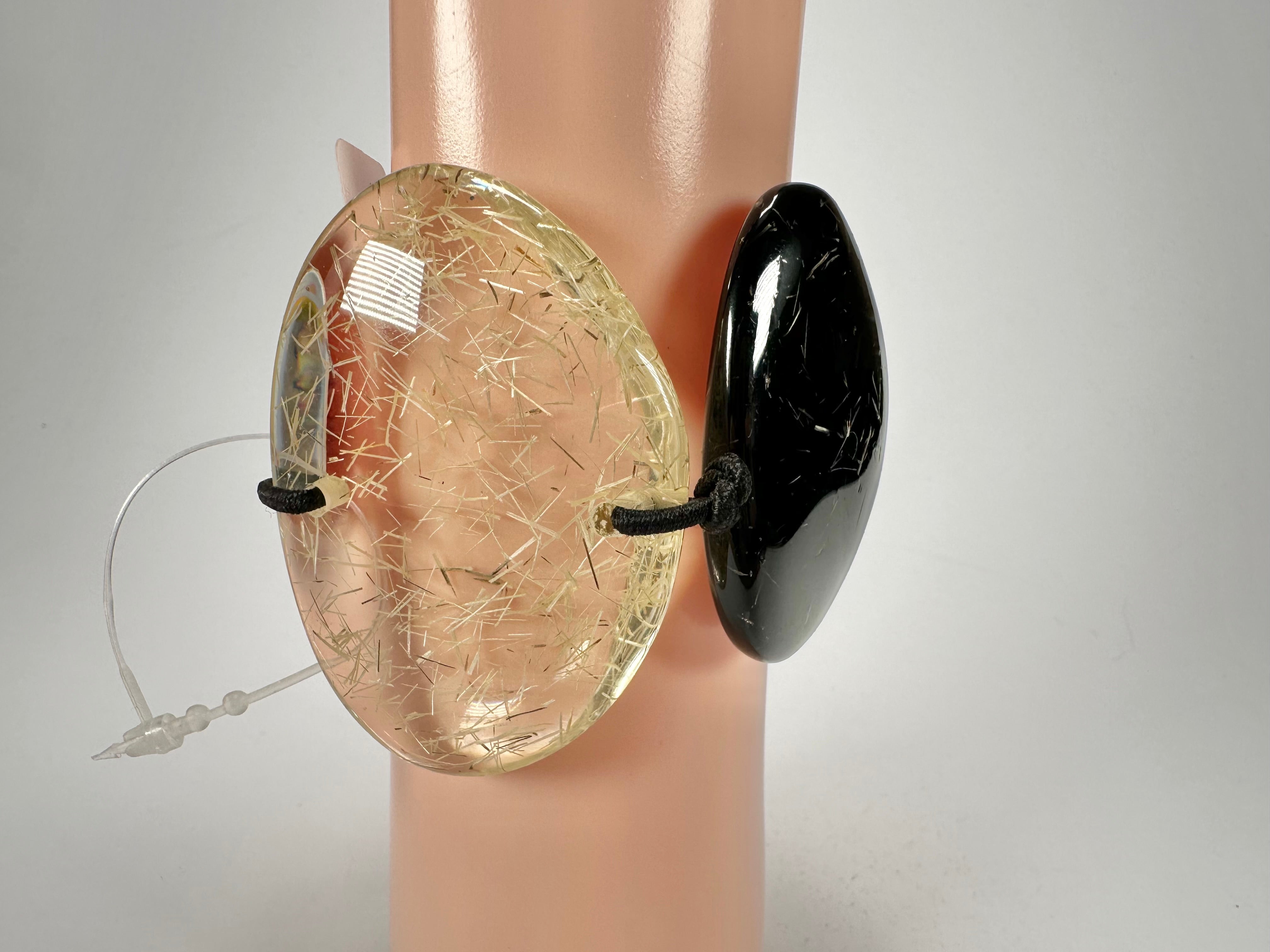 Jackie Brazil "Riverstones" Seasons Mix Stone Large Flat Stones On Elastic Bracelet ( B3716 )