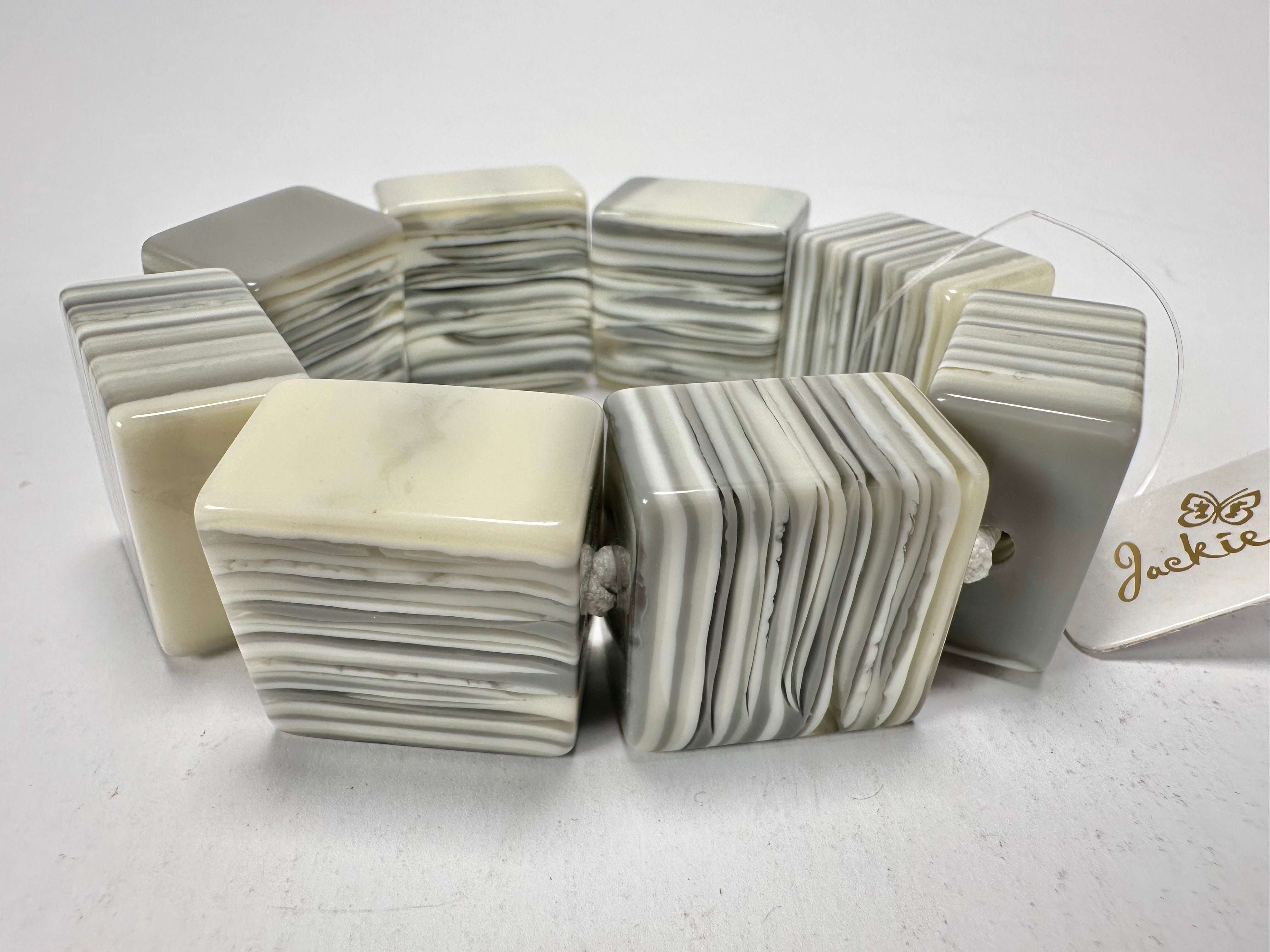 Jackie Brazil "Gala" Liquorice Half Rectangles On Elastic Cream Mix Bracelet ( B0778 )
