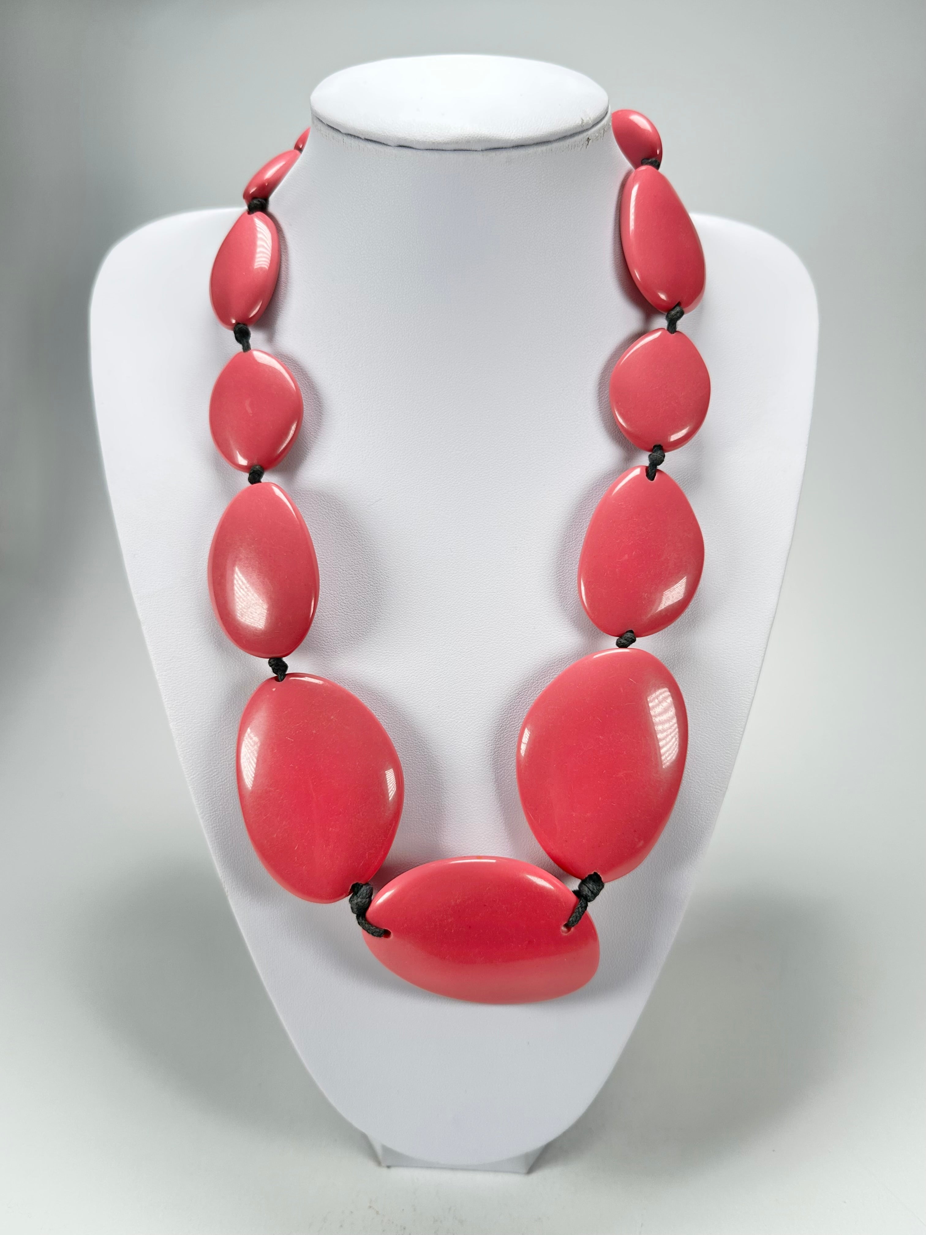 Jackie Brazil "Pink Gloss" Long Flat Riverstones 65cm Necklace ( N3700 )