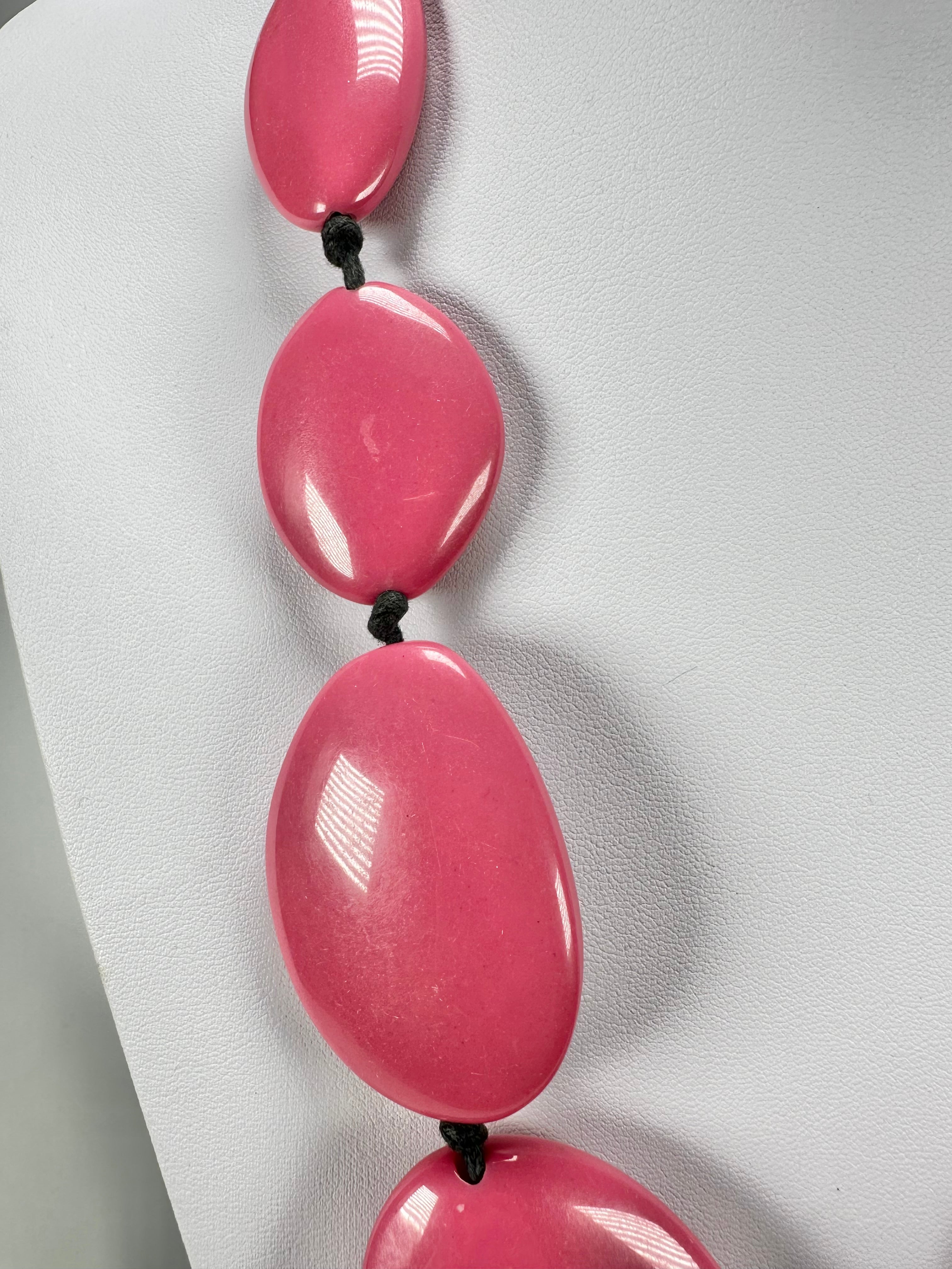 Jackie Brazil "Pink Gloss" Long Flat Riverstones 65cm Necklace ( N3700 )