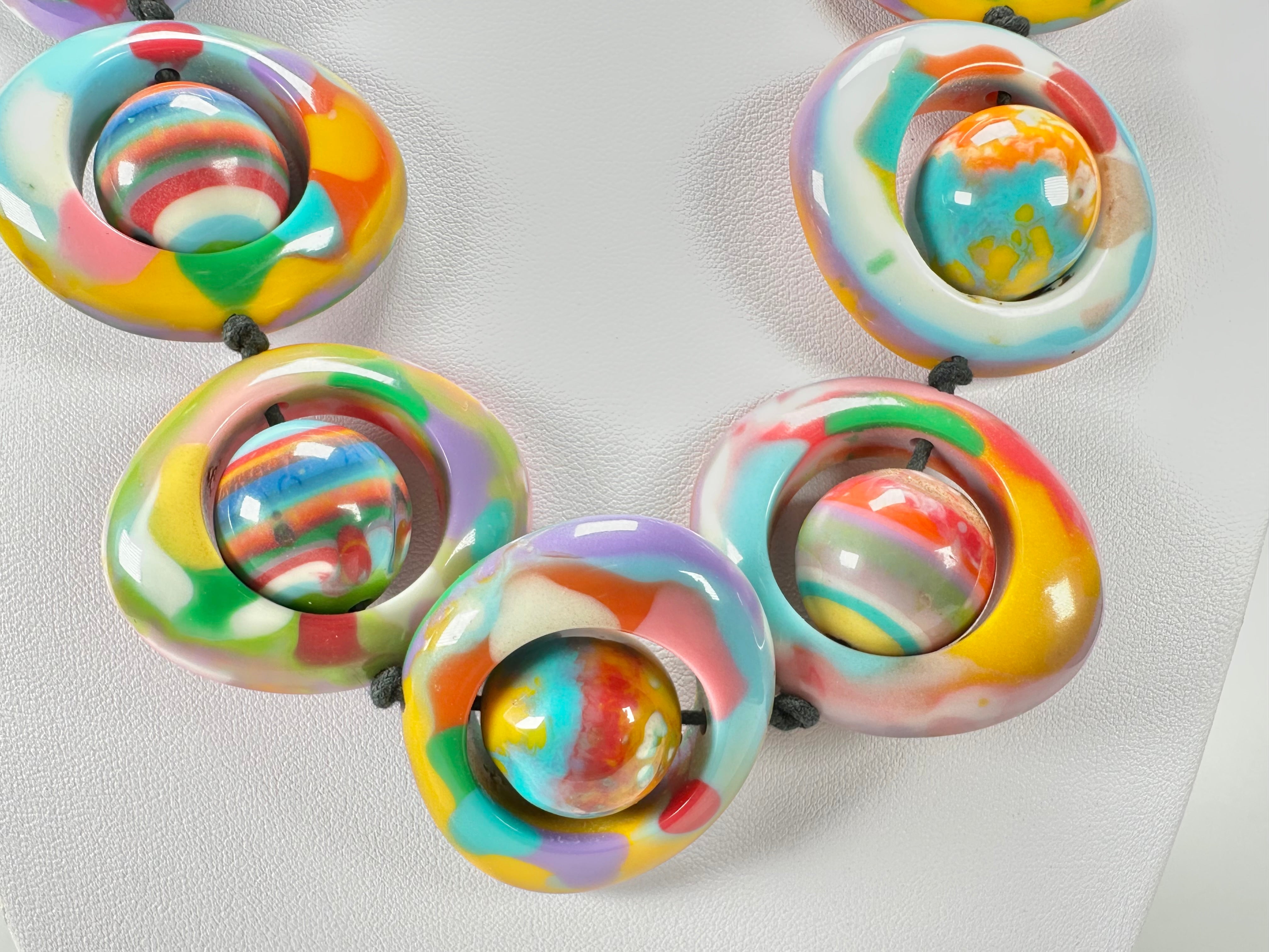 Jackie Brazil "Saturn" Kandinsky Disc & Ball On String Short 50cm Necklace ( N0051 )