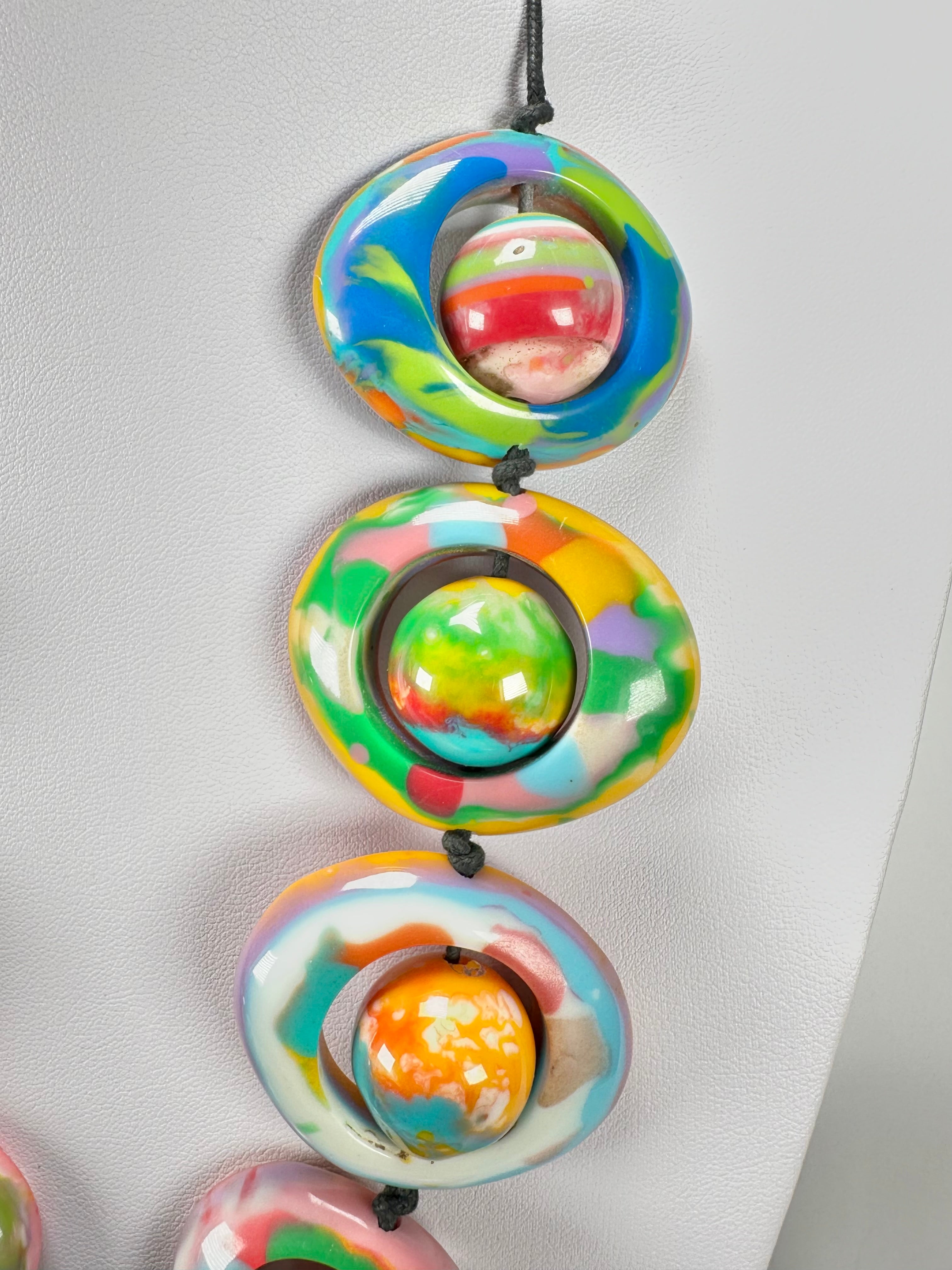Jackie Brazil "Saturn" Kandinsky Disc & Ball On String Short 50cm Necklace ( N0051 )