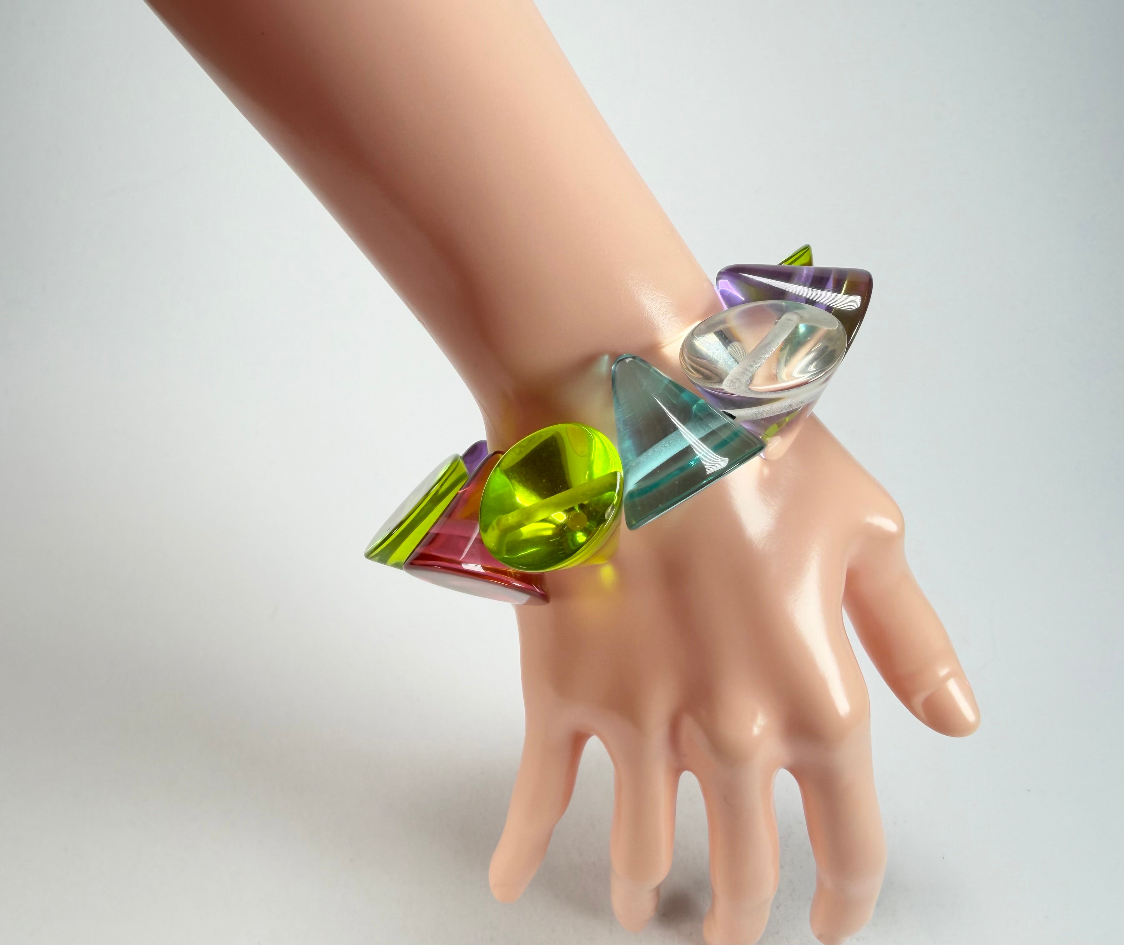 Jackie Brazil "KL" Multi Colour Transparent Large Cones Bracelet ( B2902 )