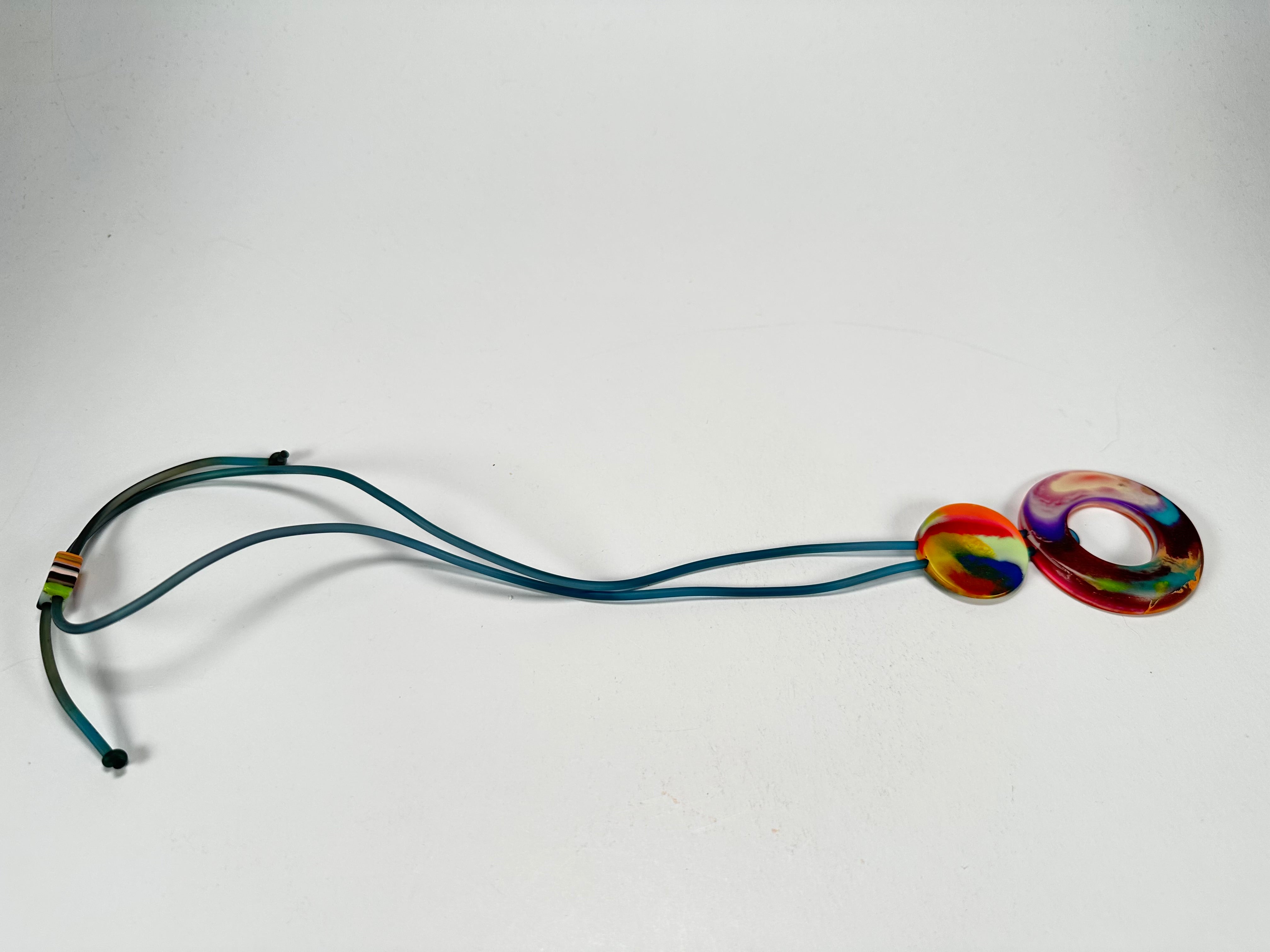 Jackie Brazil "Baby" Kandinsky Tropicalia Disc On Rubber Cord Resin Necklace ( N2364 )