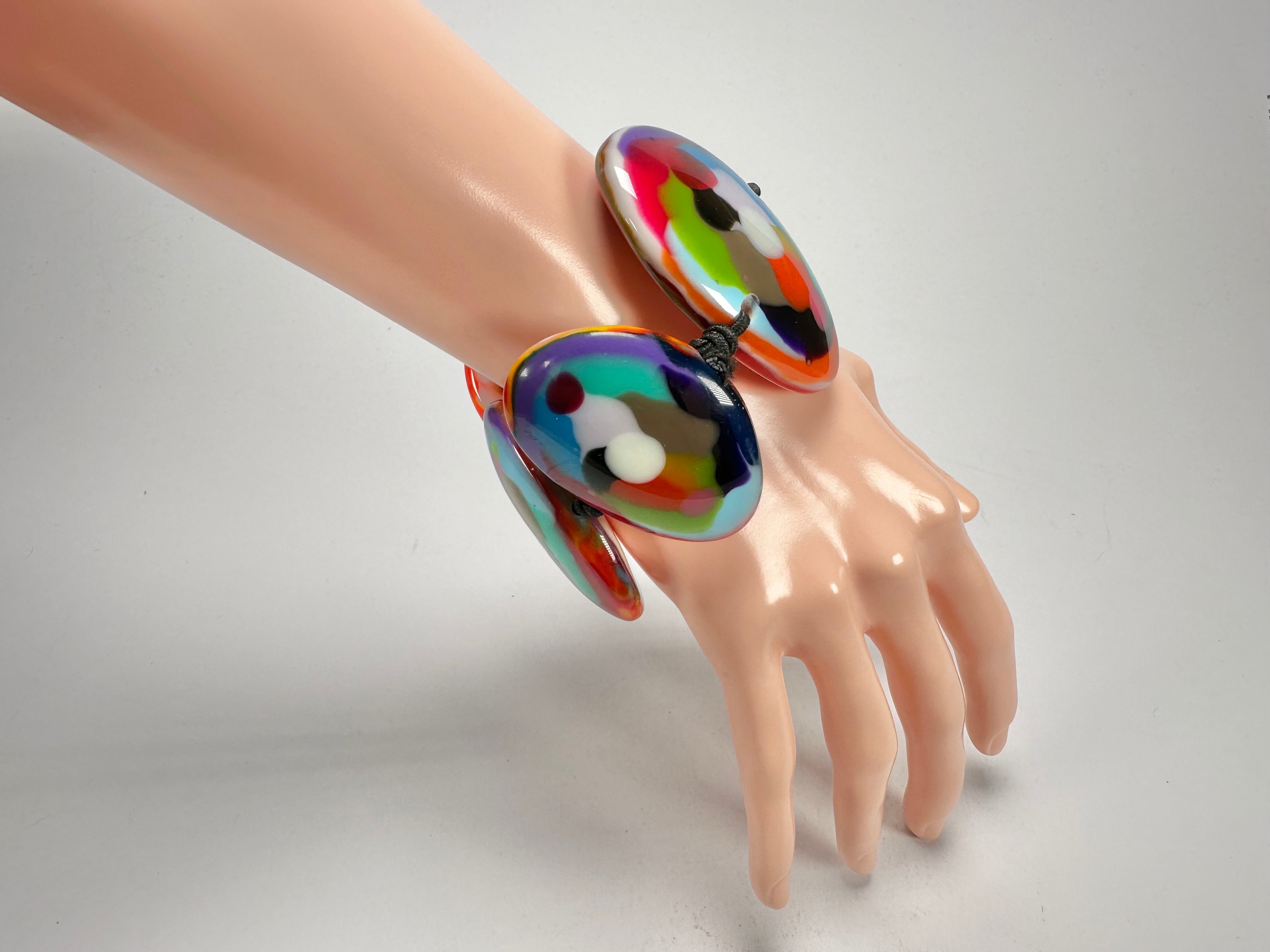 Jackie Brazil "Riverstones" Kandinsky Large Flat Stones On Elastic Bracelet ( B3716 )