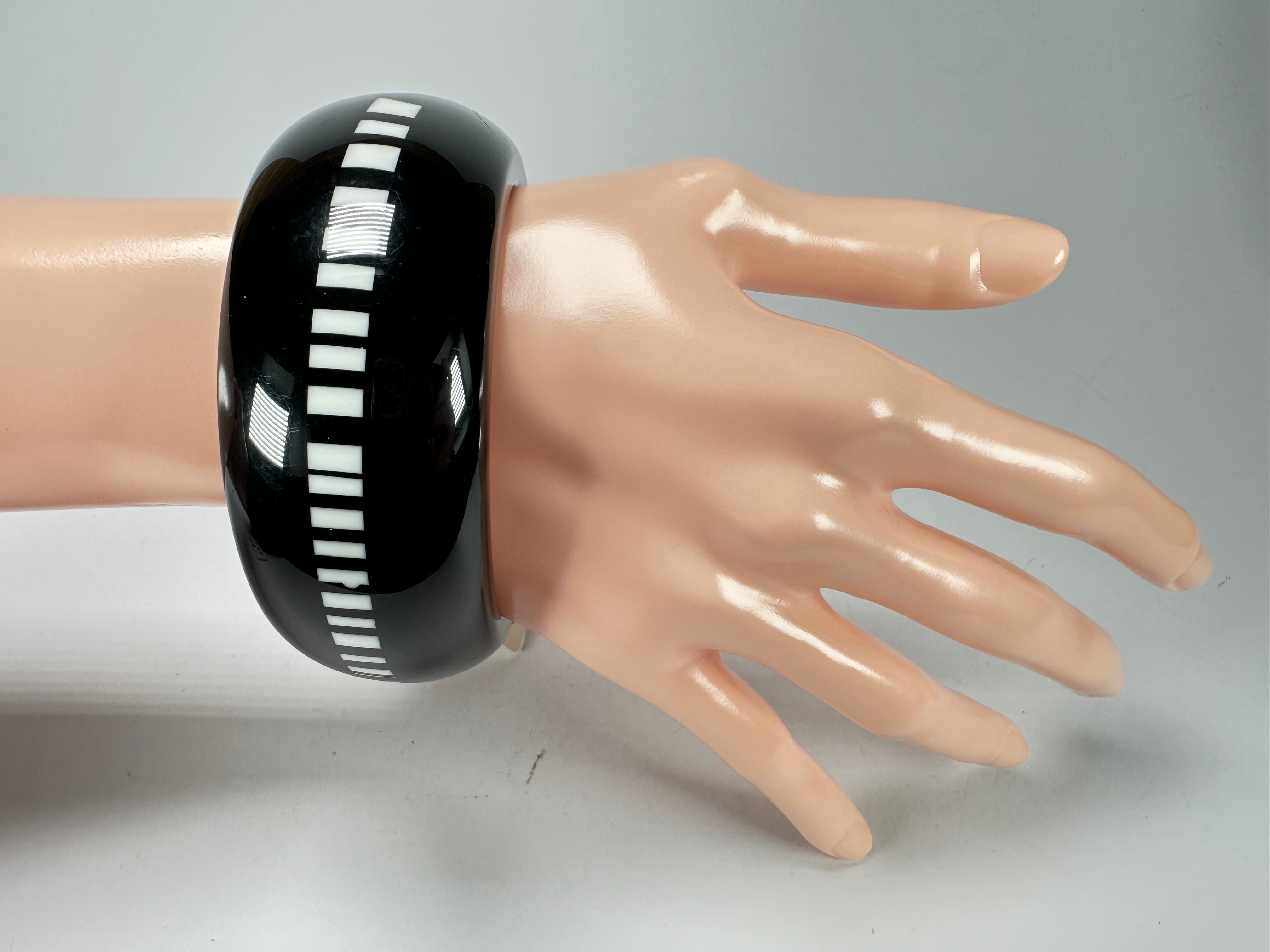 Jackie Brazil "Bar Code" Black & White Solid Round 3.4cm Bangle ( B2162 )