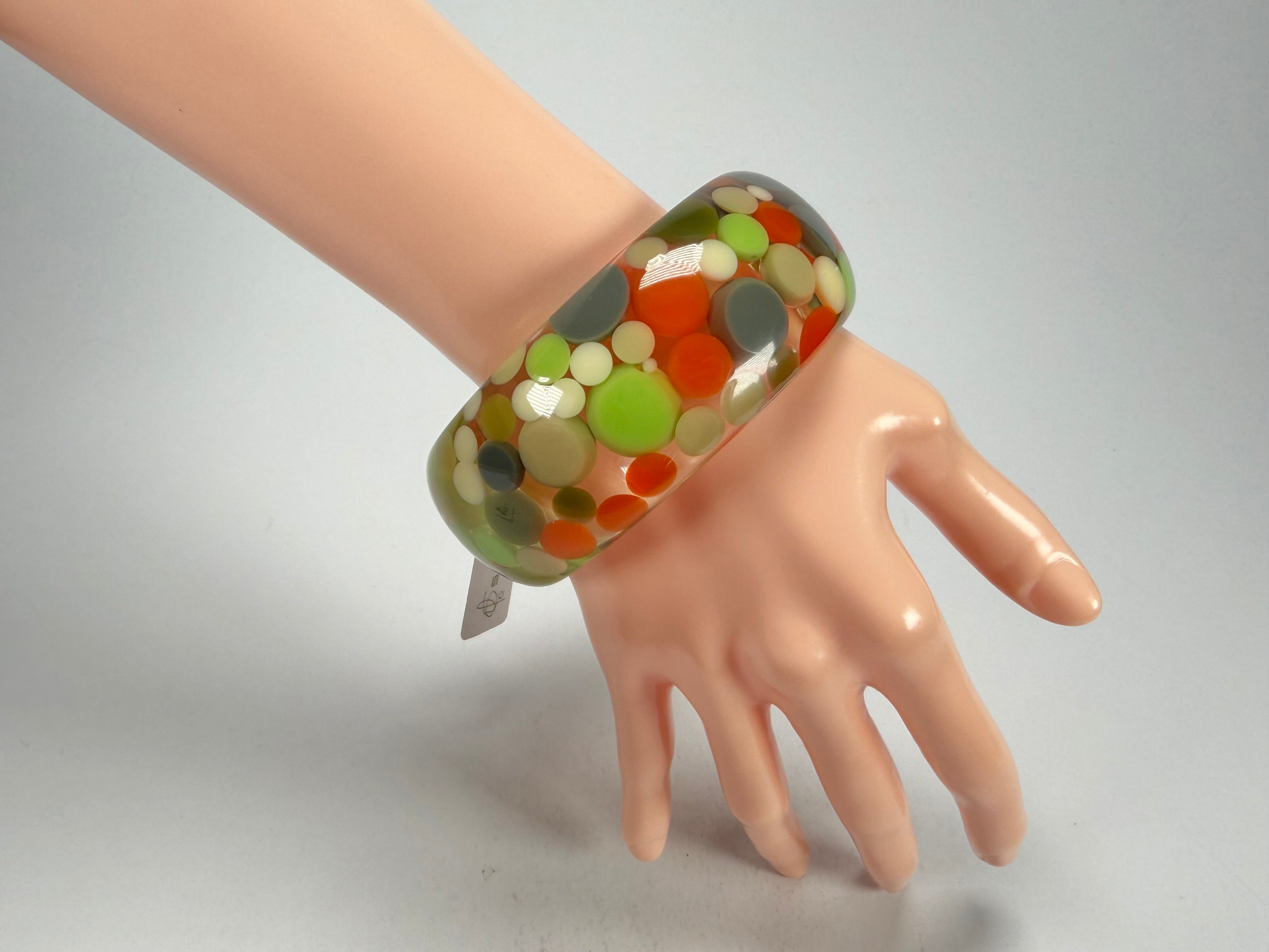 Jackie Brazil "Petit Balls" Green Mix Spots Solid Round Resin 3.4cm Bangle ( B2520 )