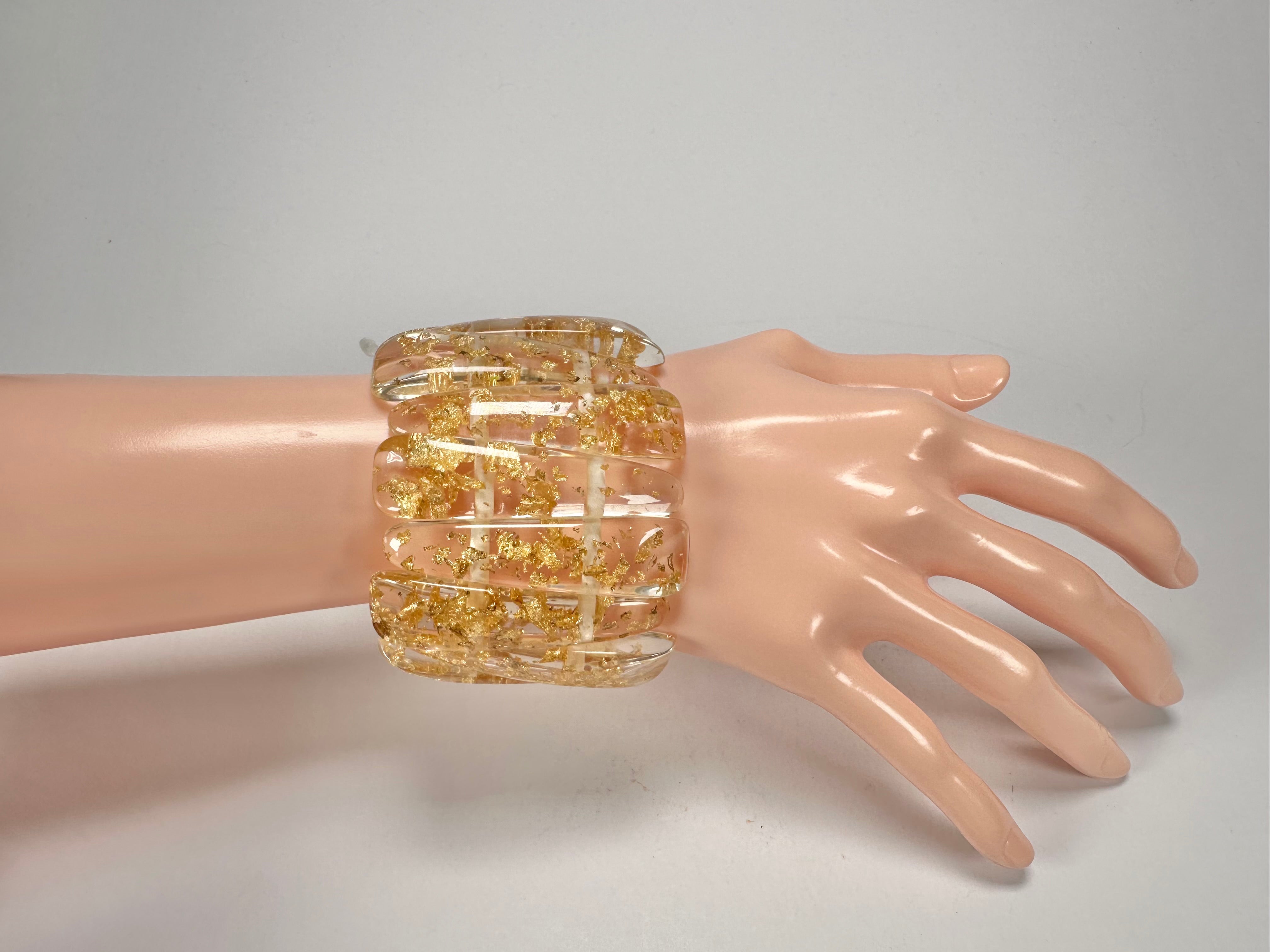 Jackie Brazil "Tulip" Gold Flakes Elasticated Bracelet ( B0026 )