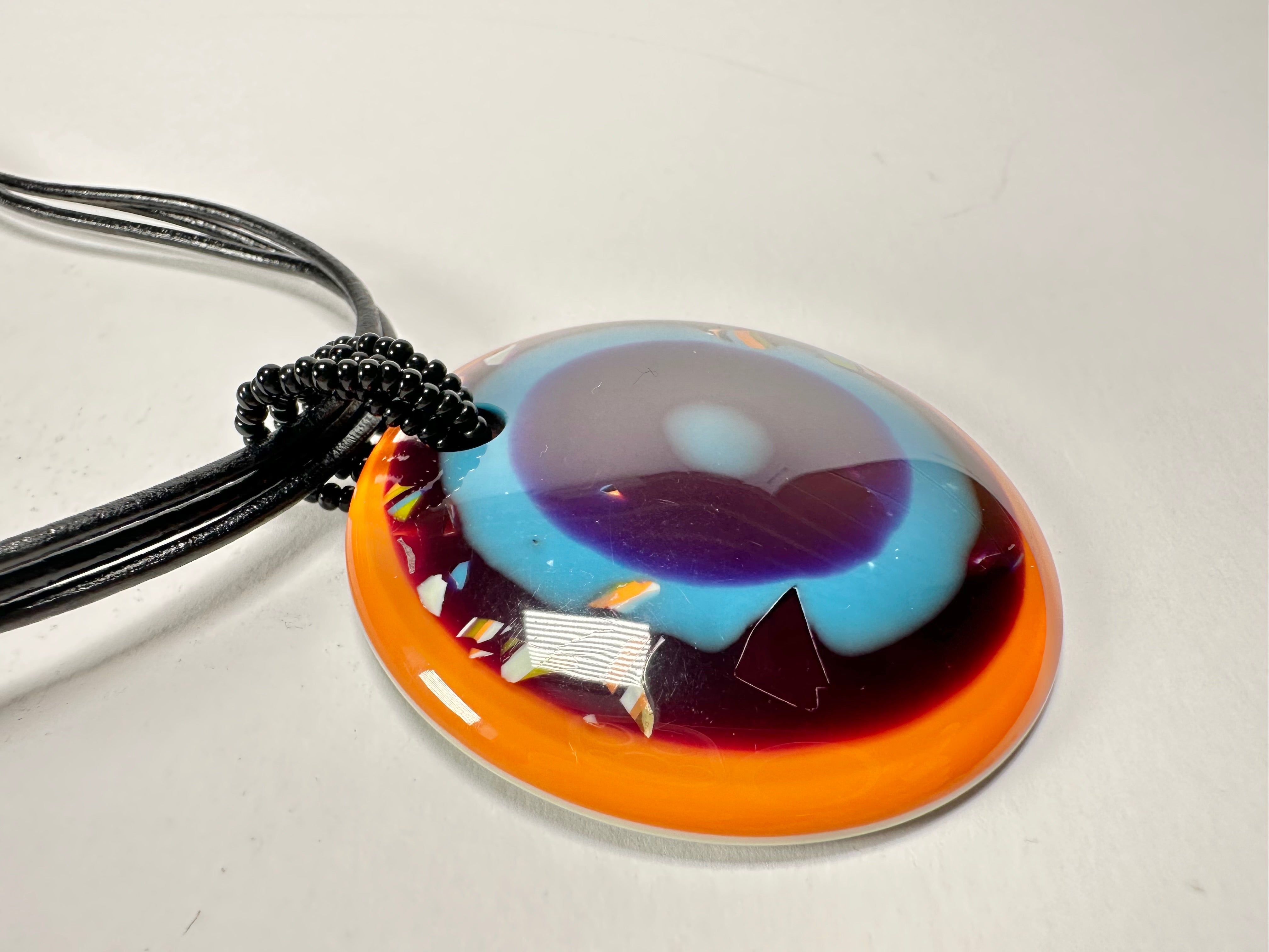 Jackie Brazil "Cat Eye" Liquorice Disk On 3 Cords Mix Colours Choker Necklace ( N1335 )