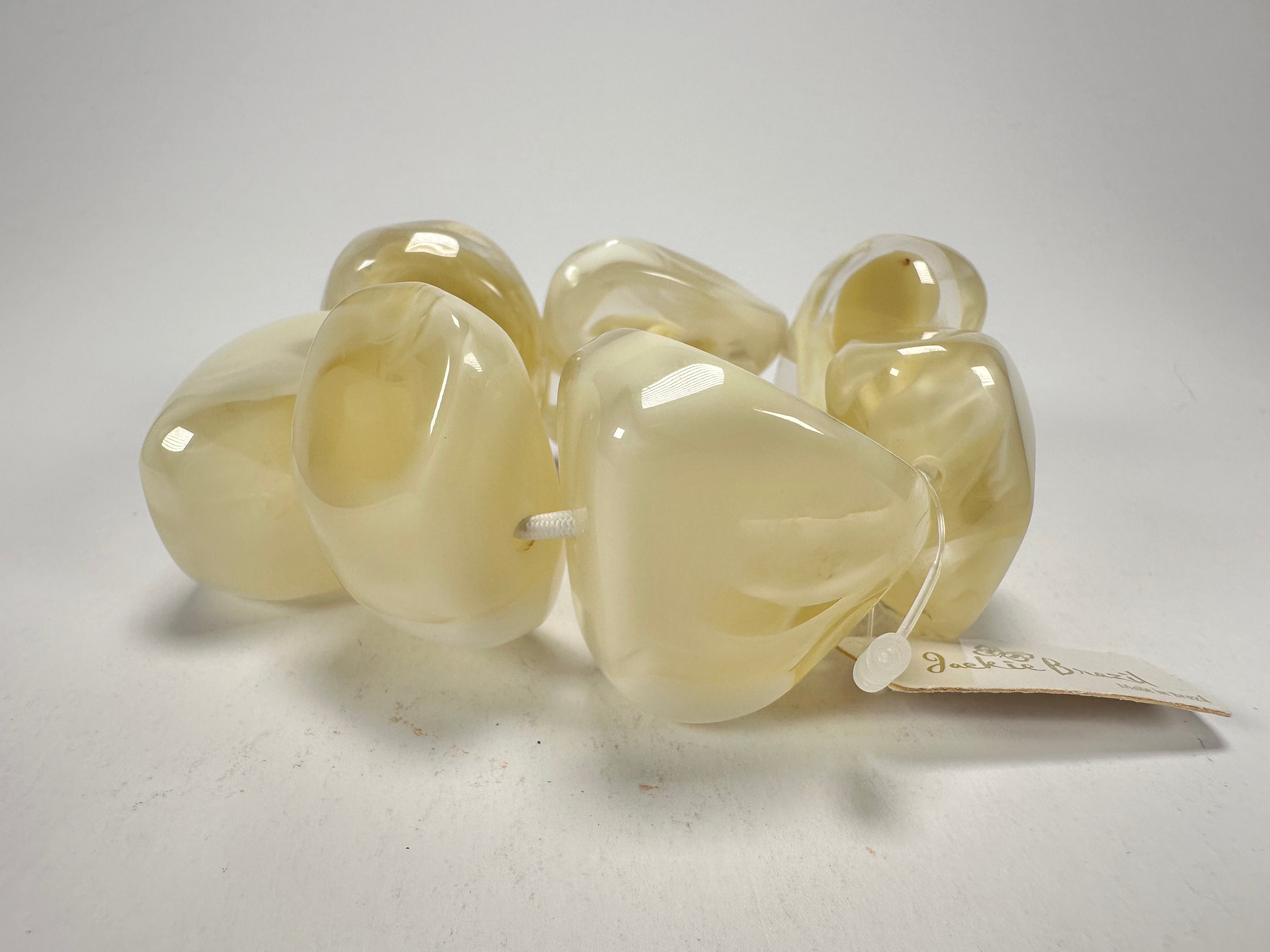 Jackie Brazil "Vesubio" Large Cusco Stones Cream Marble Elasticated Bracelet ( B1613 )