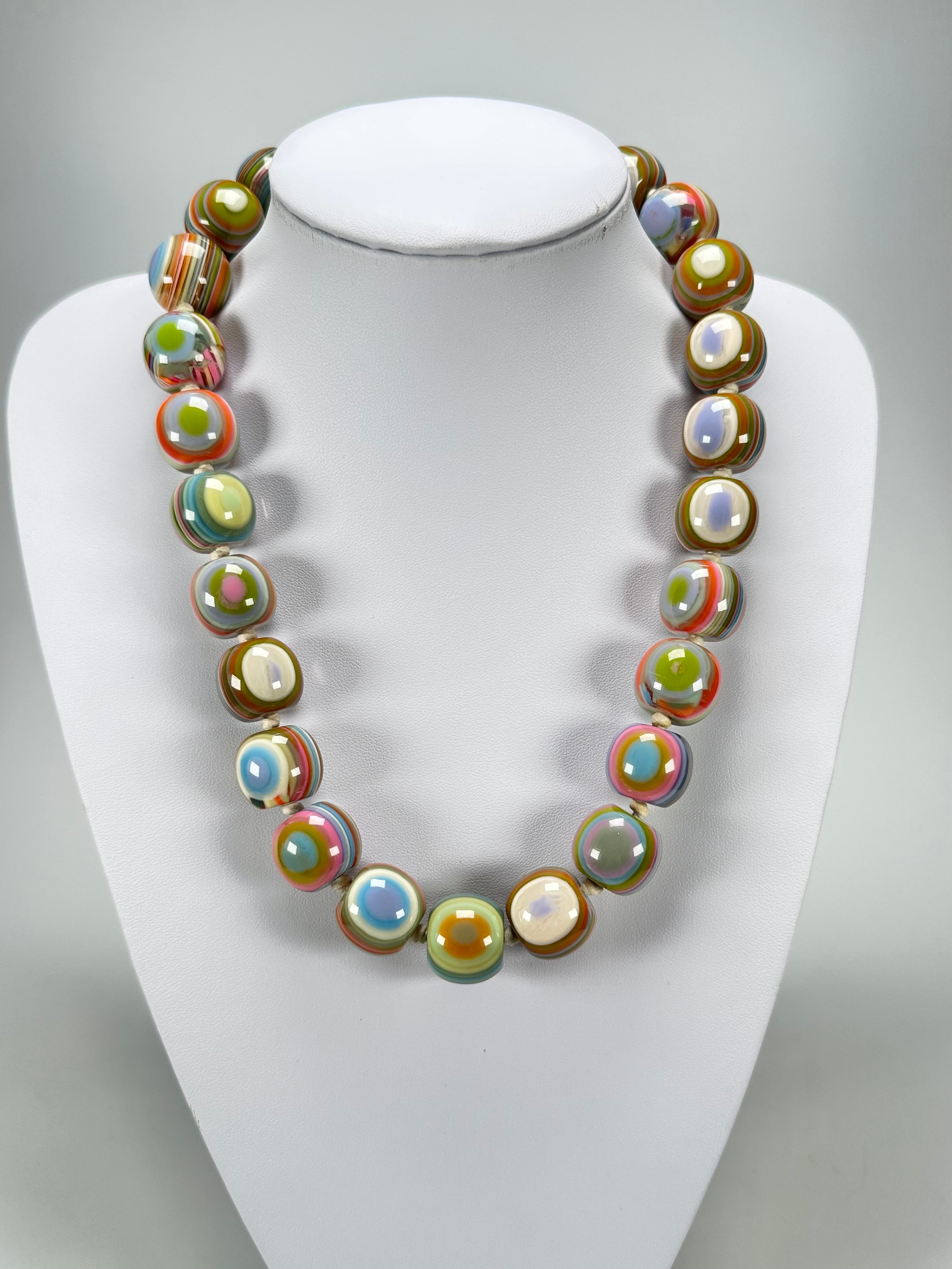 Jackie Brazil "Cat Eyes" Mix Colours Liquorice Balls Resin Necklace 50cm ( N0894 )