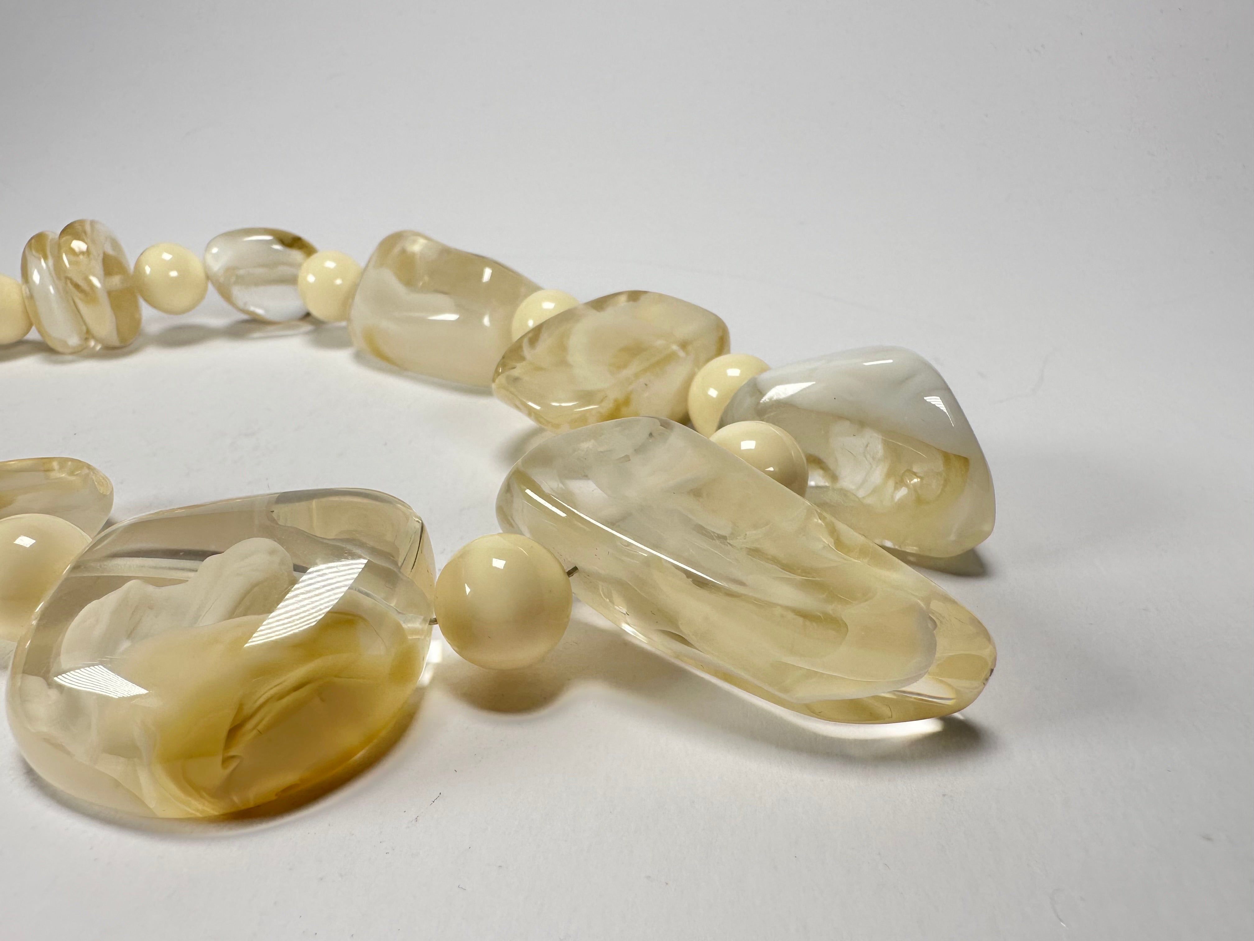 Jackie Brazil "Vesubio" Cream Marble Large Beads & Stones Necklace ( N1616 )