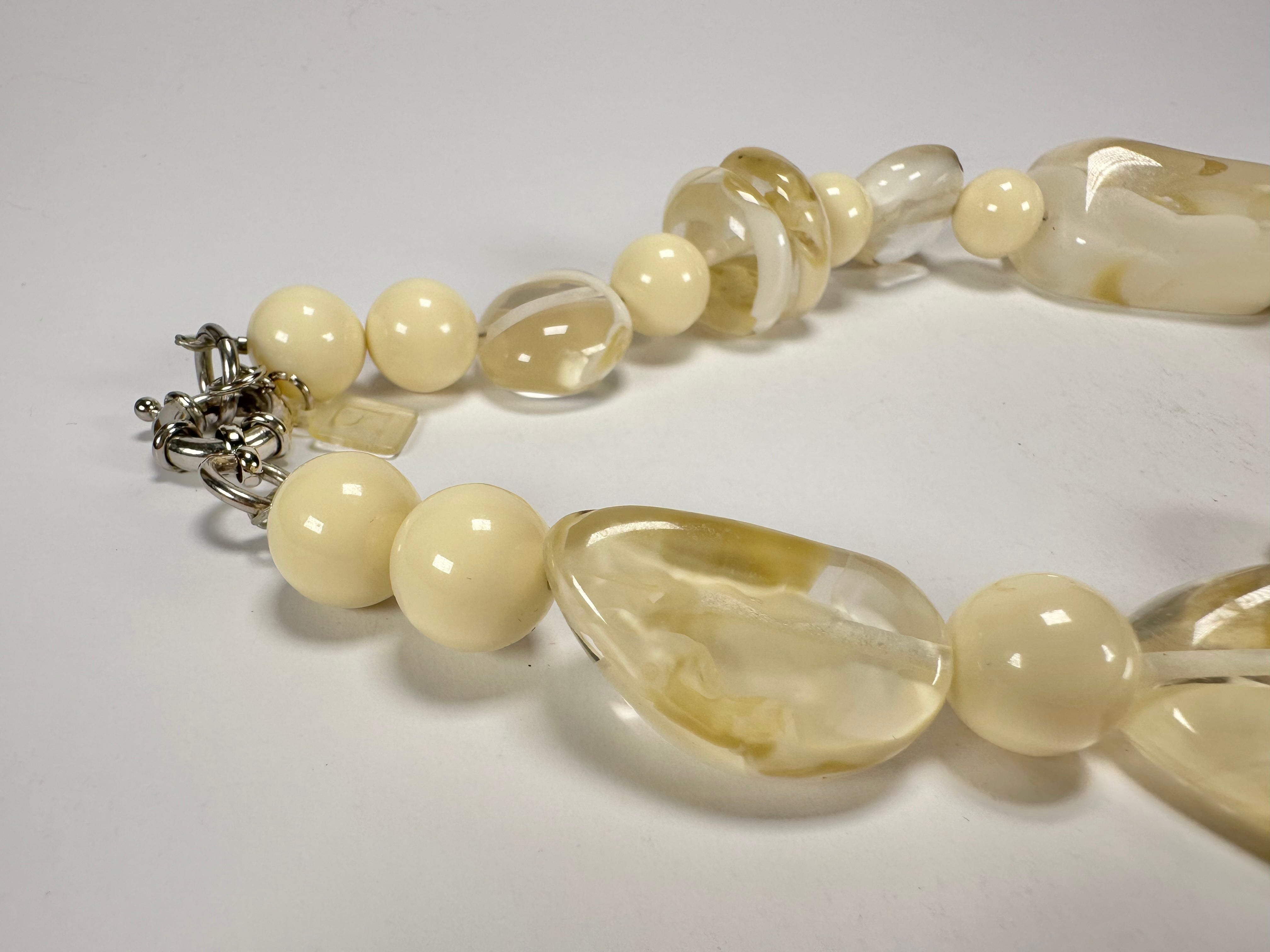 Jackie Brazil "Vesubio" Cream Marble Large Beads & Stones Necklace ( N1616 )