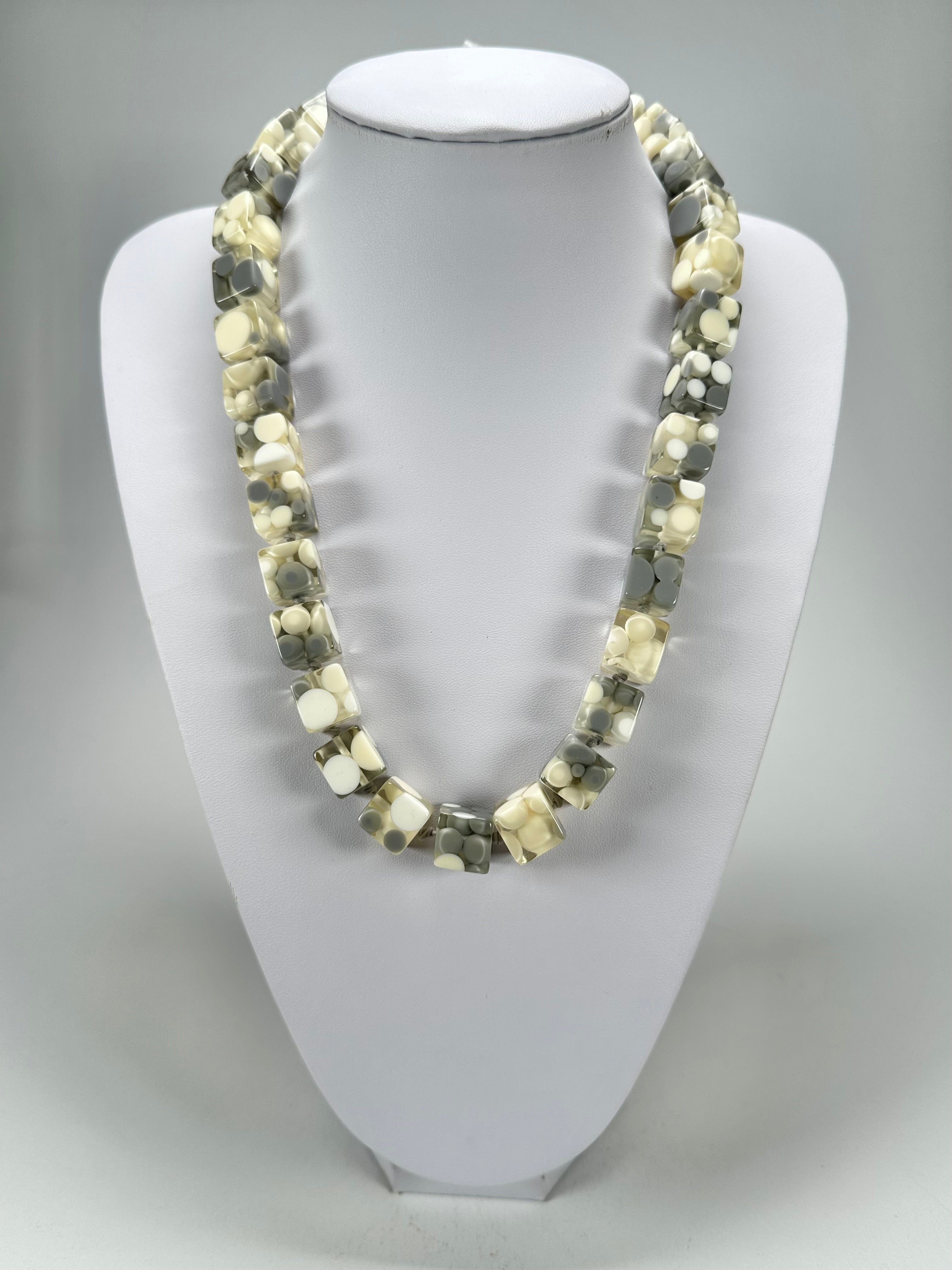 Jackie Brazil "Carlo Spotted Cubes" Cream Mix Spots Resin Necklace 50cm ( N1396 )