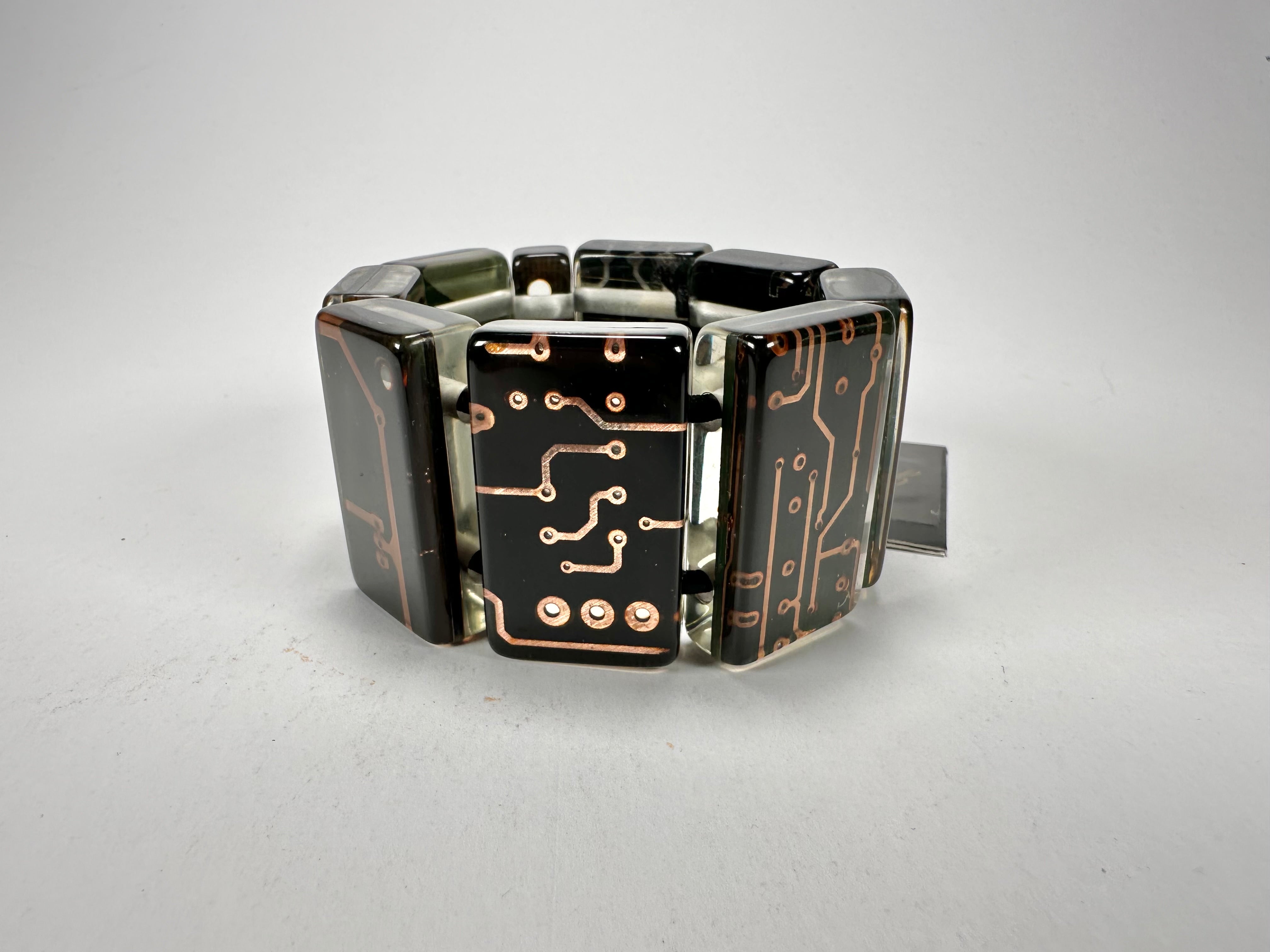 Jackie Brazil "Queen" Digital Flash 9 Squares Elasticated Bracelet ( B3236 )