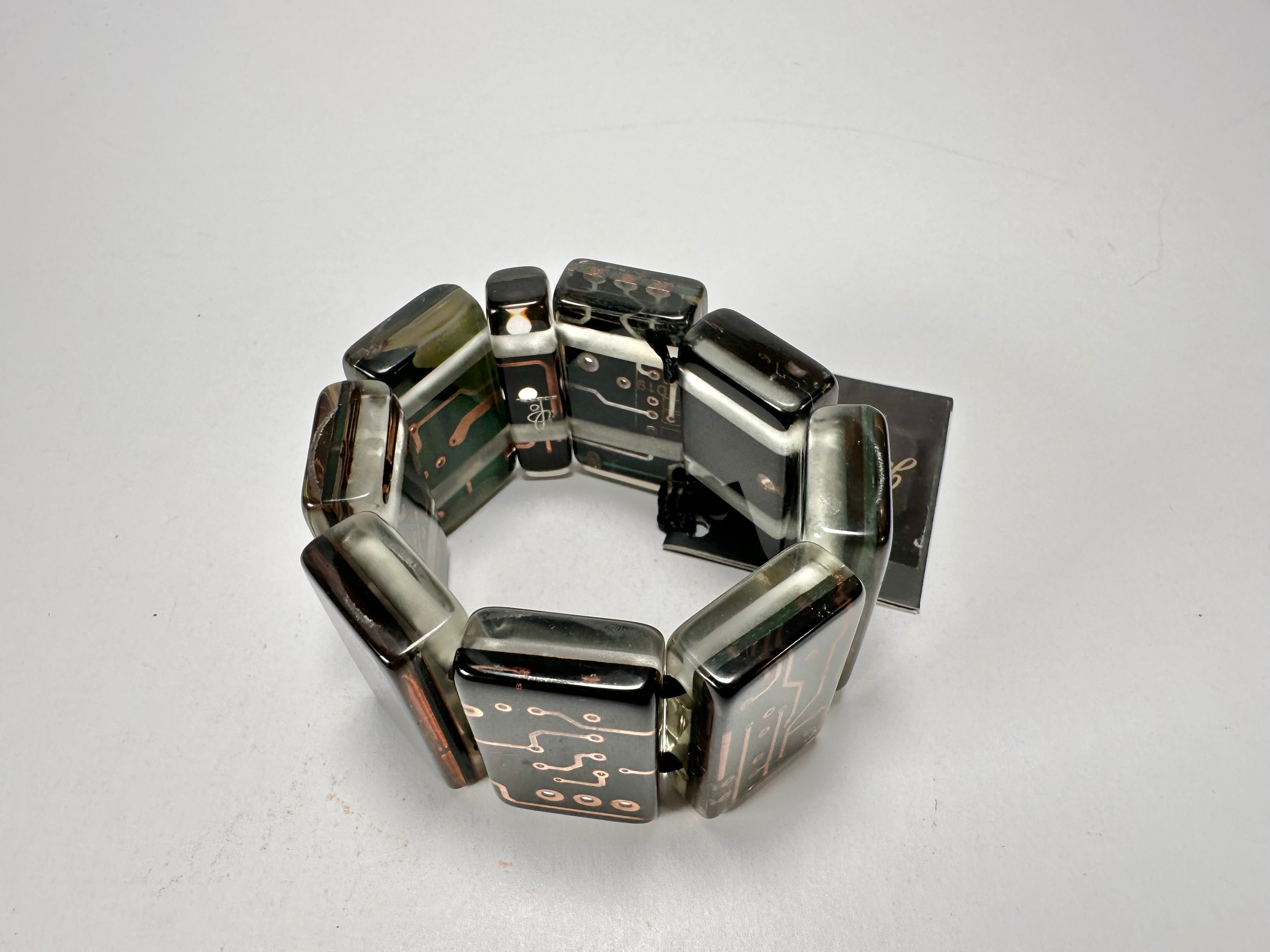 Jackie Brazil "Queen" Digital Flash 9 Squares Elasticated Bracelet ( B3236 )