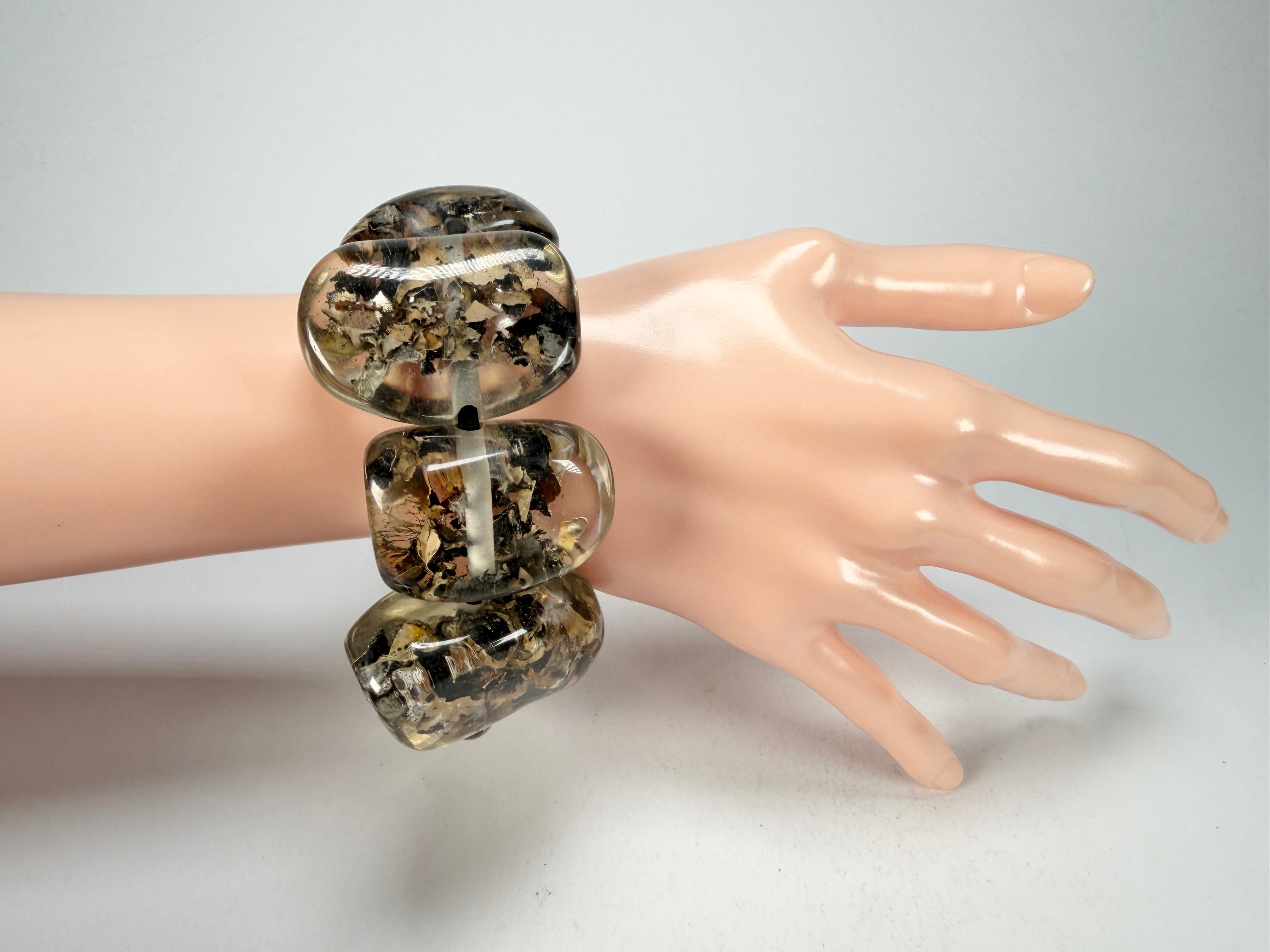 Jackie Brazil "Cusco" Seaweed Large Stones Elasticated Bracelet ( B1350 )
