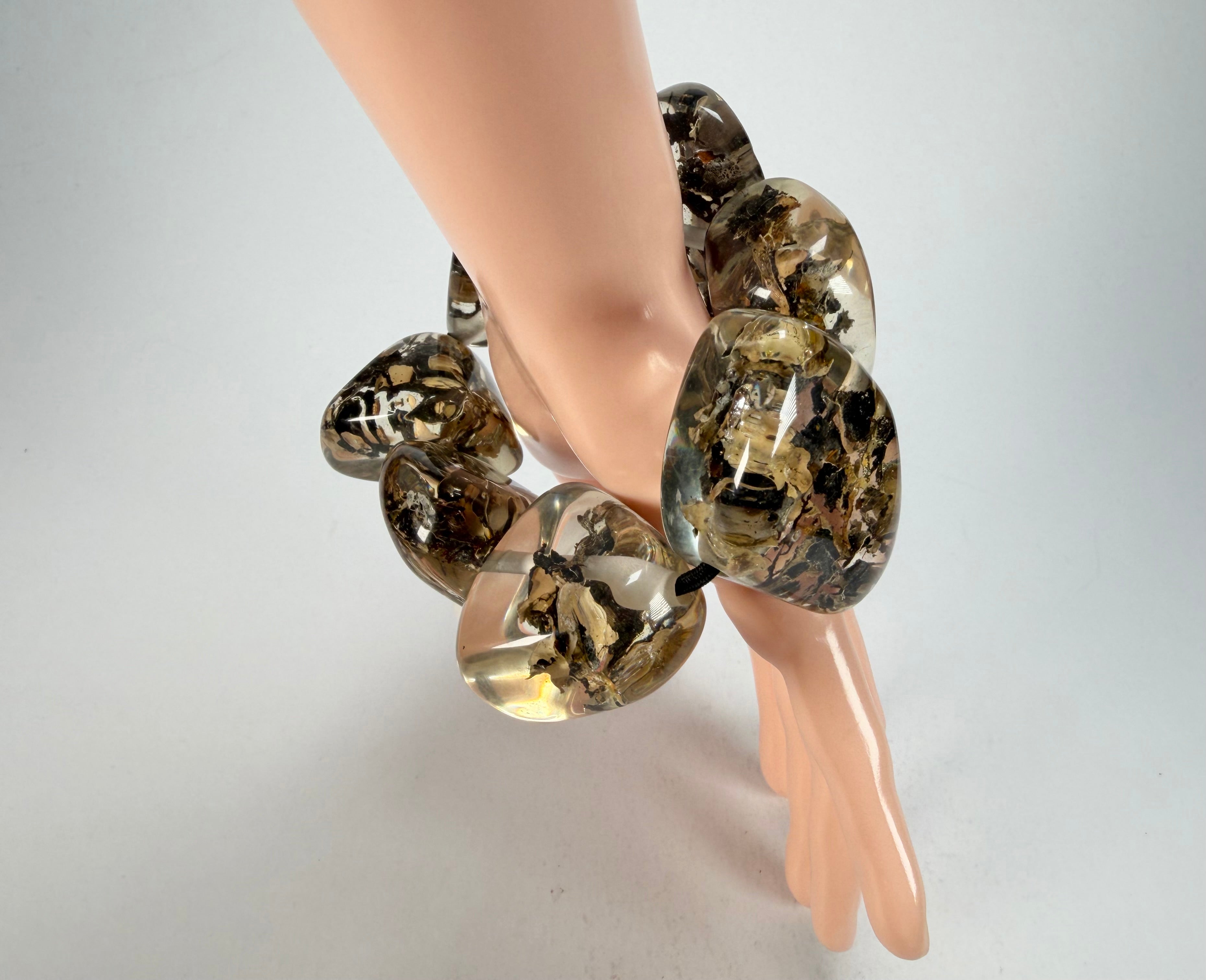 Jackie Brazil "Cusco" Seaweed Large Stones Elasticated Bracelet ( B1350 )
