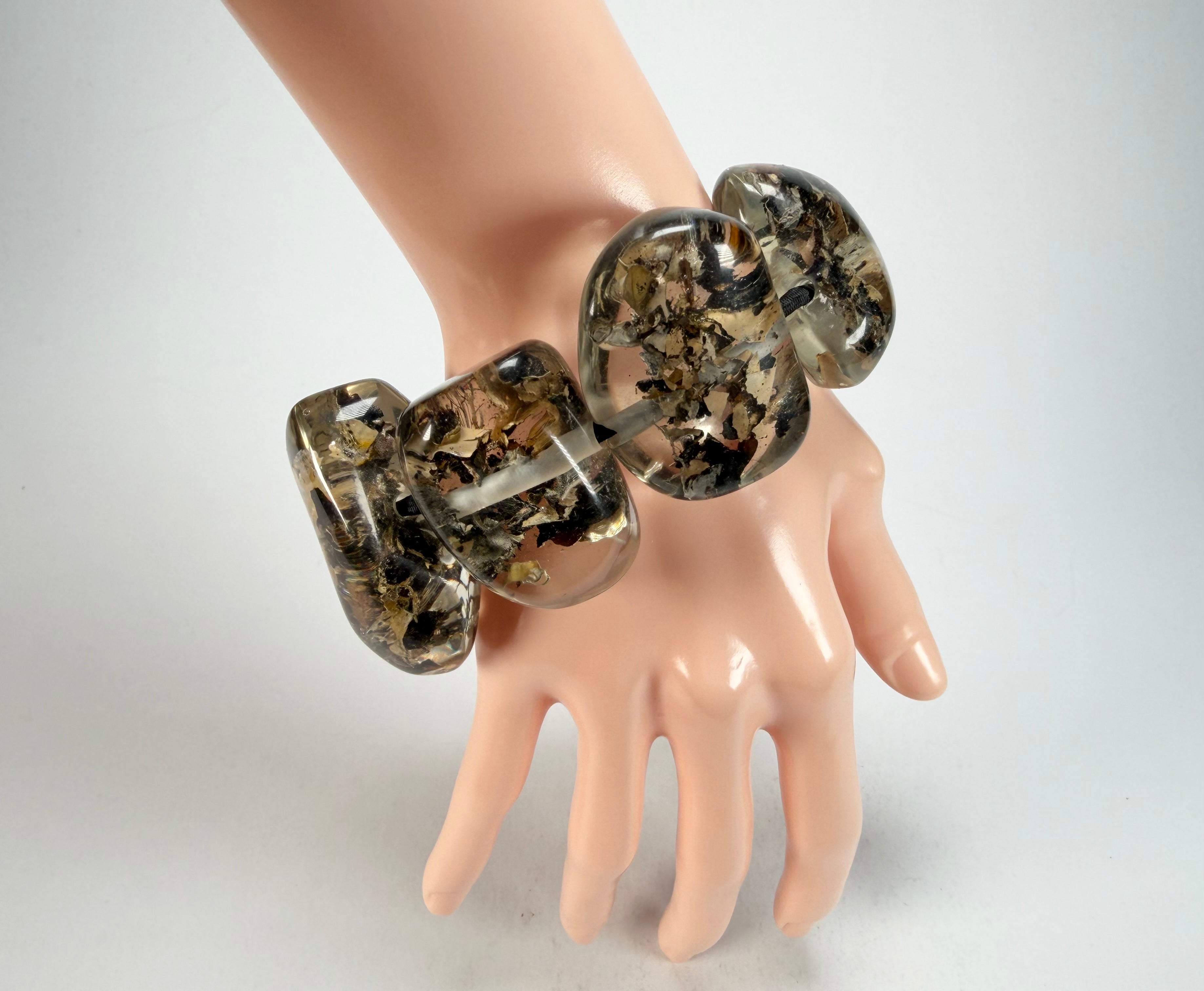 Jackie Brazil "Cusco" Seaweed Large Stones Elasticated Bracelet ( B1350 )