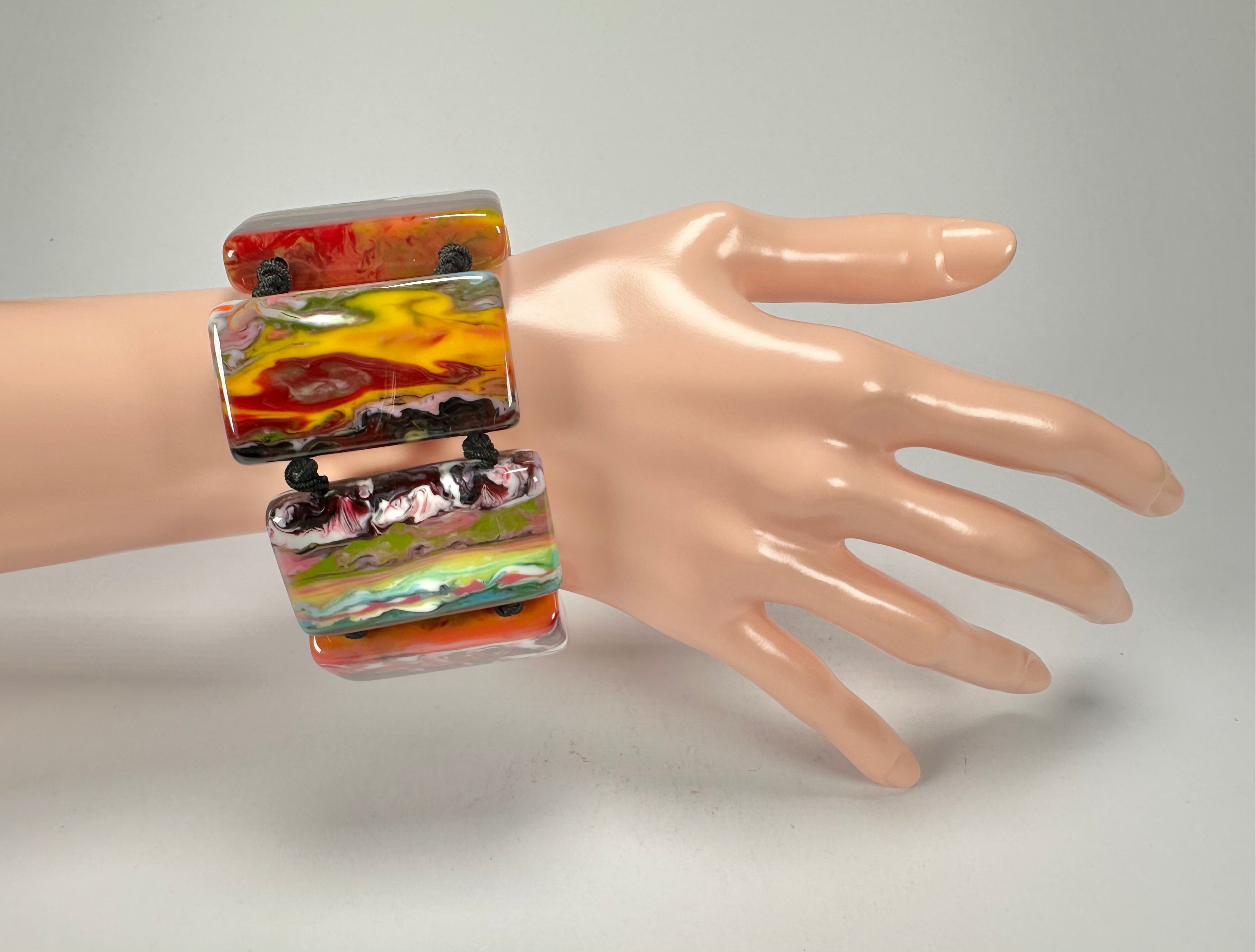 Jackie Brazil "Pop Art" Kandinsky 8 Squares Elasticated Bracelet ( B0376 )