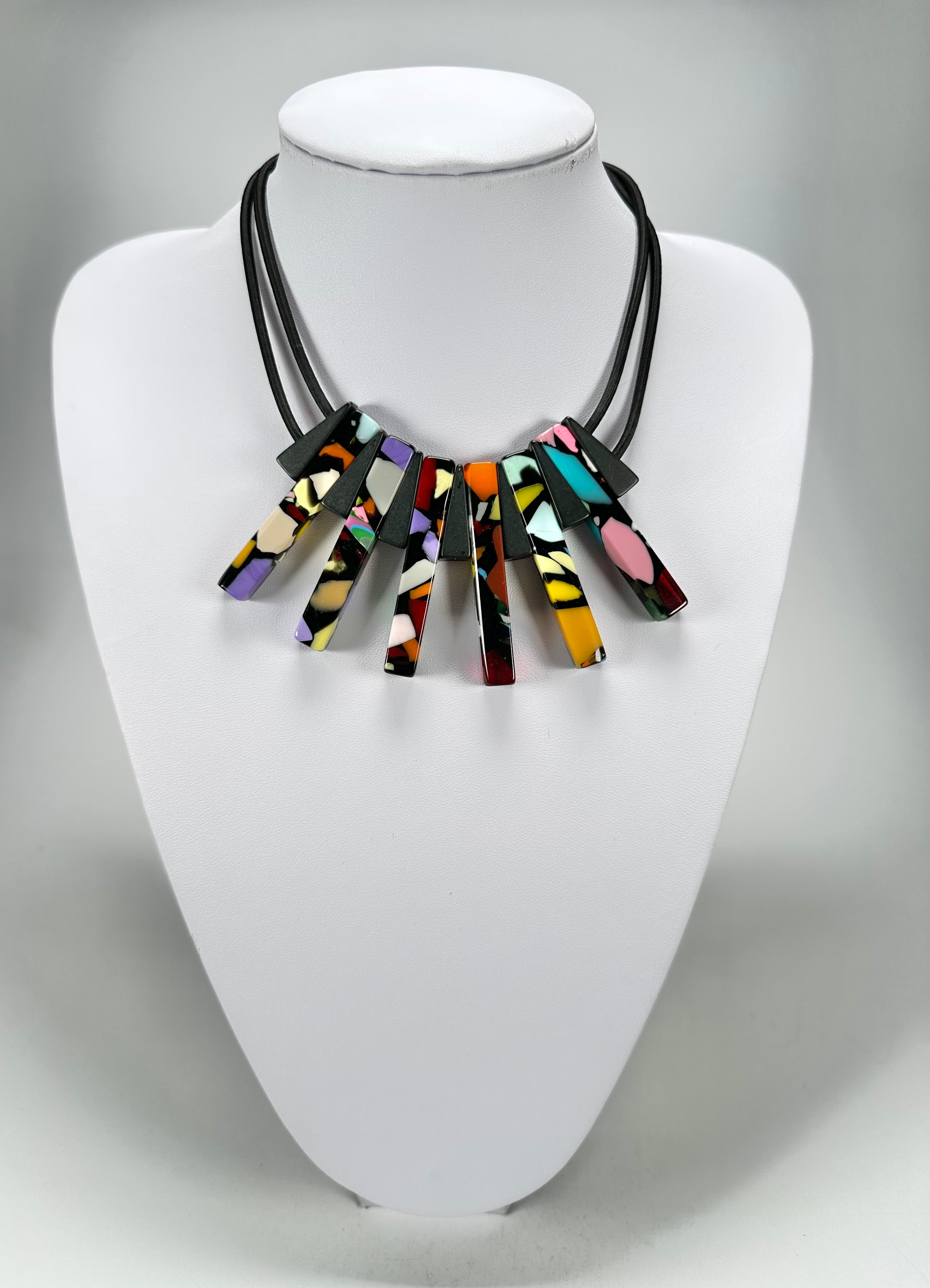 Jackie Brazil "Aztec" Art Deco Resin On Choker Necklace ( N3060 )