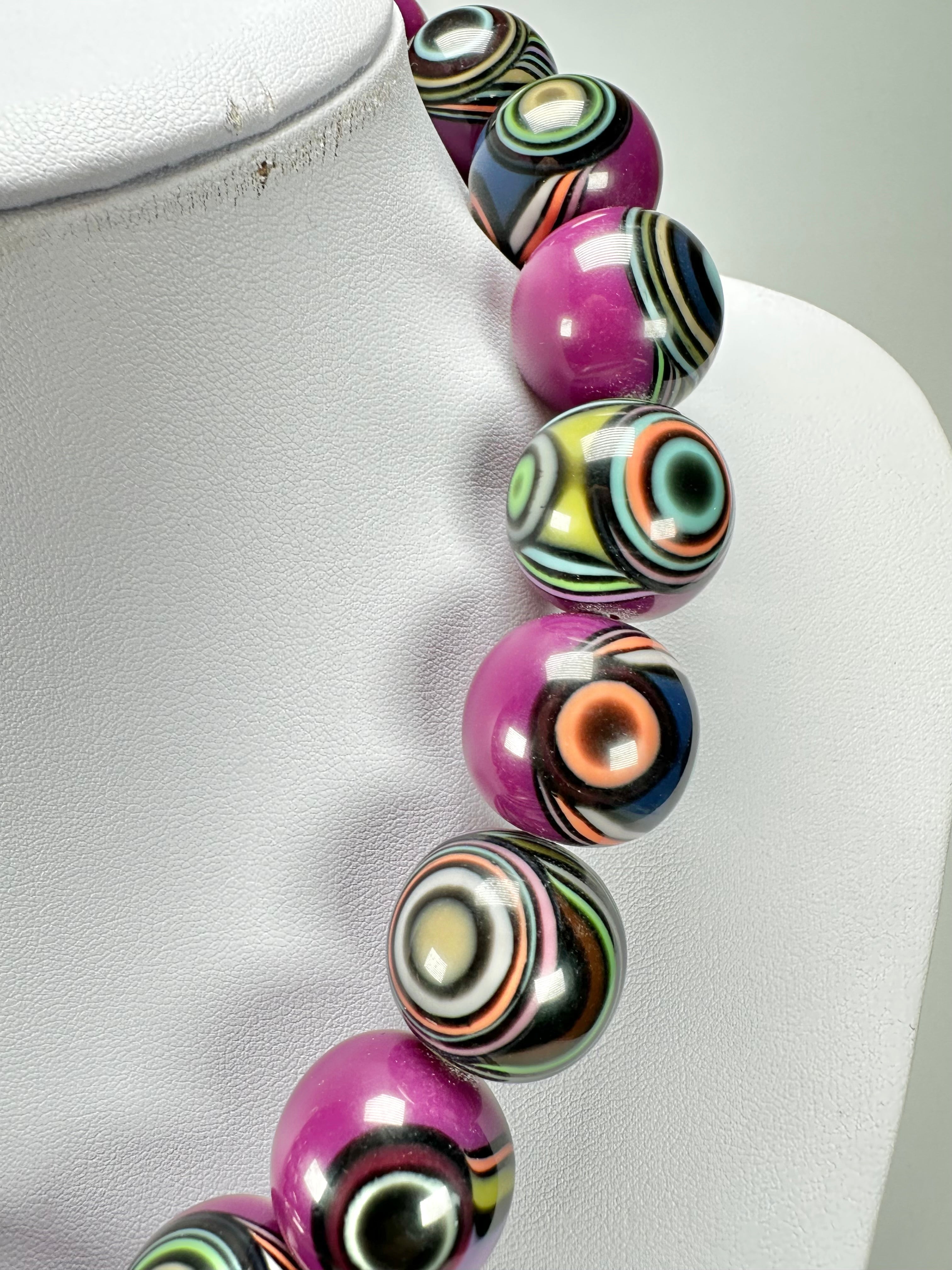 Jackie Brazil "Darning" Purple Swirls Balls With Cat Eyes Choker Resin Necklace ( N3200 )